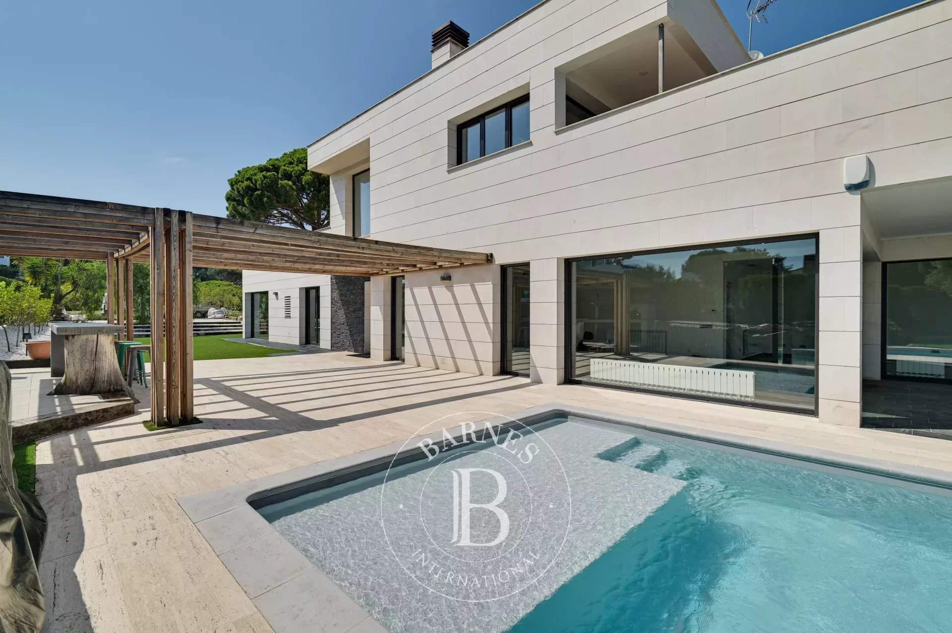 Sant Andreu de Llavaneres  - House 5 Bedrooms - picture 1