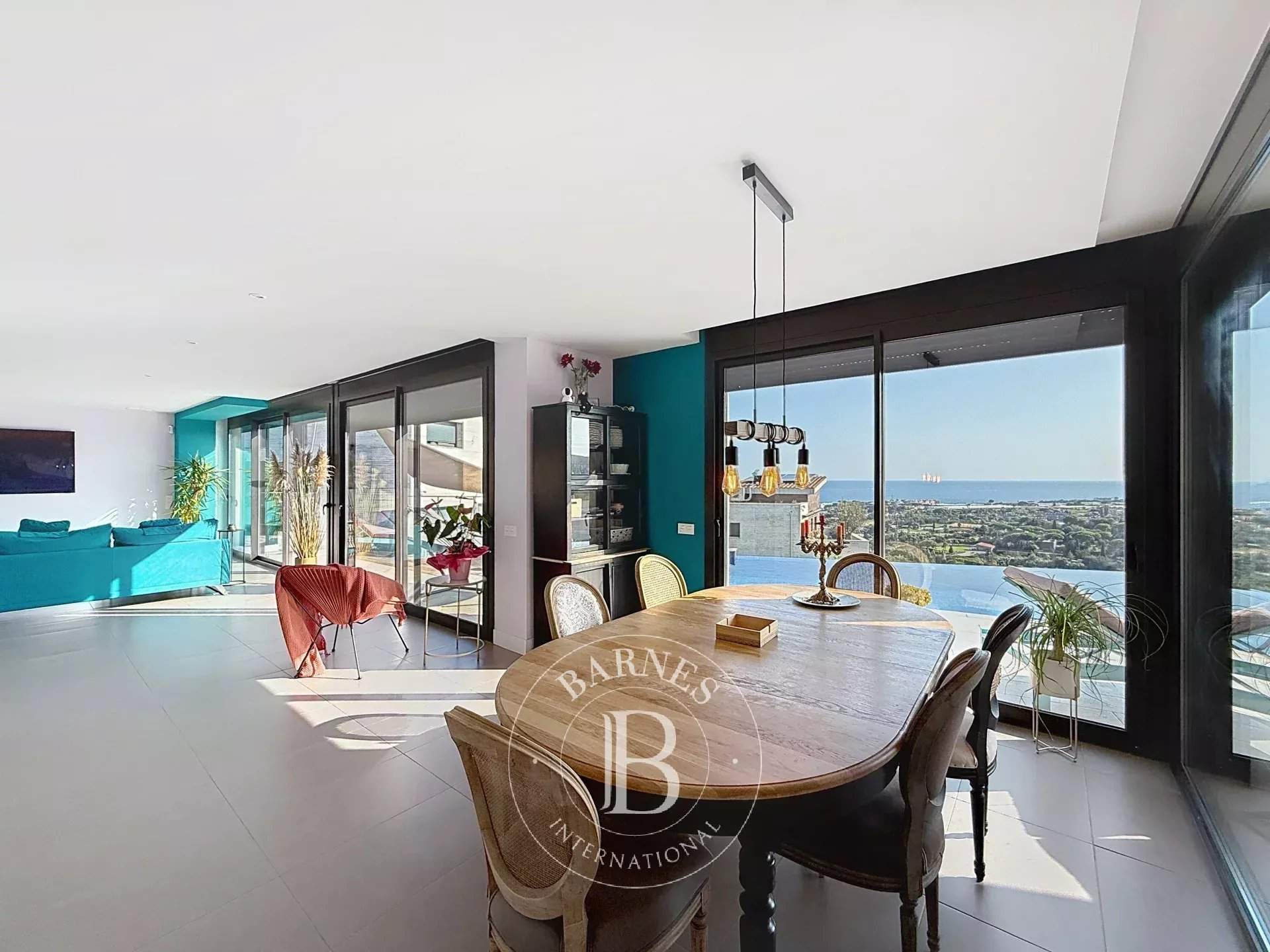 Sant Vicenç de Montalt  - Casa 5 Cuartos 5 Habitaciones - picture 9