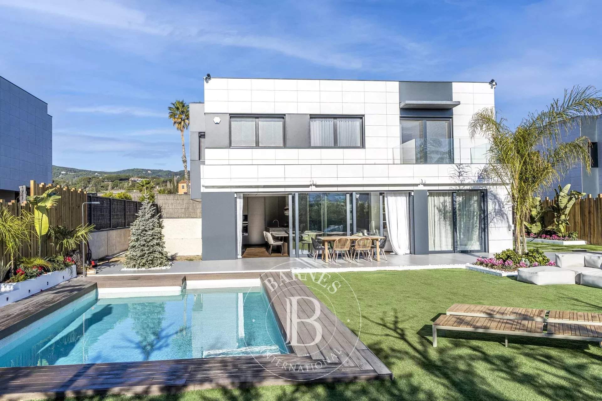 Sant Andreu de Llavaneres  - House 5 Bedrooms - picture 1