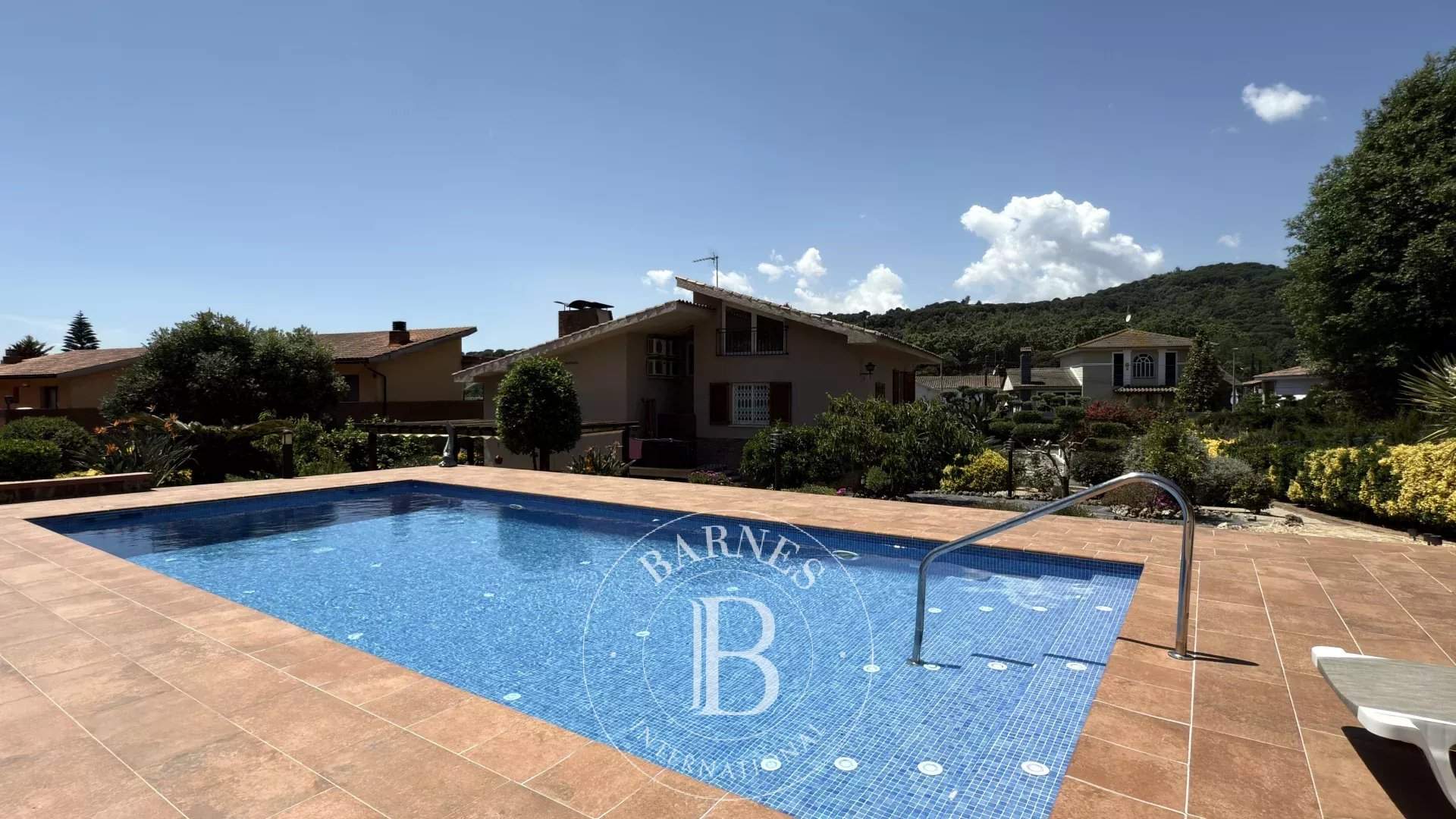 Arenys de Munt  - Casa 4 Cuartos 4 Habitaciones - picture 12