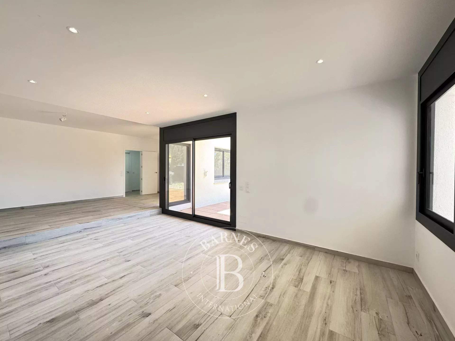 Mataró  - Casa 6 Cuartos 6 Habitaciones - picture 9