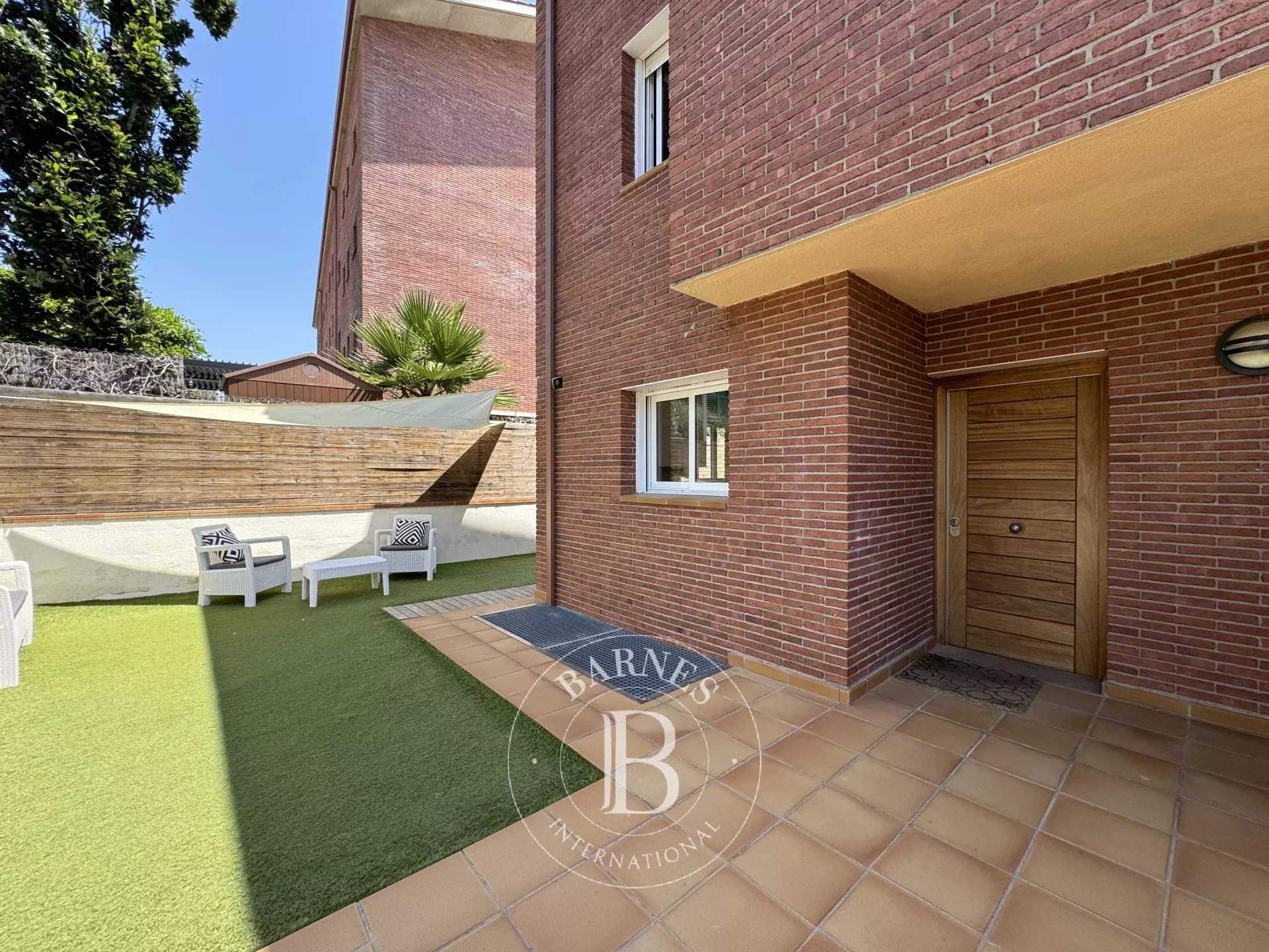 Tiana  - House 4 Bedrooms - picture 15