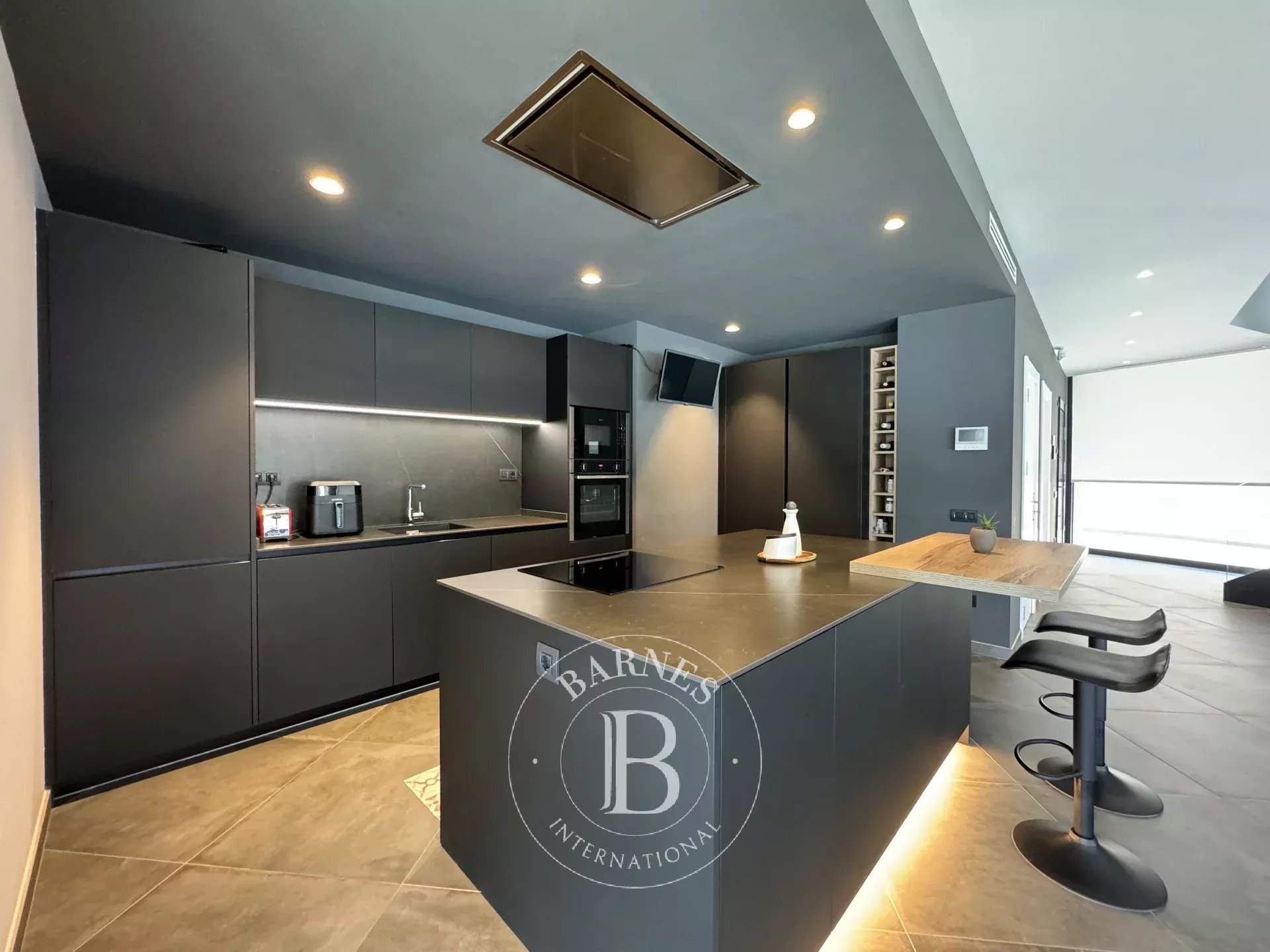 Mataró  - Casa 5 Cuartos 5 Habitaciones - picture 8