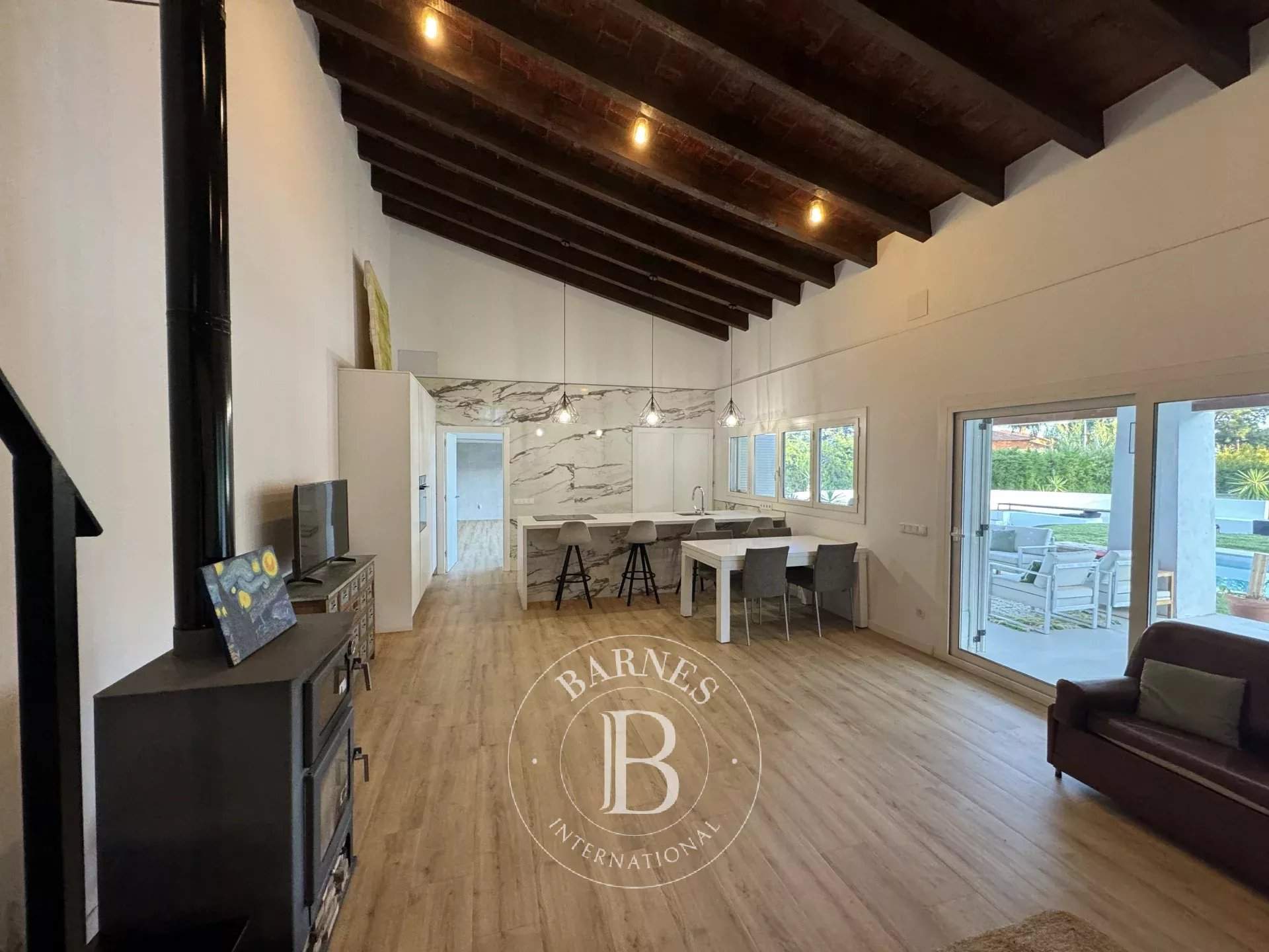 Sant Andreu de Llavaneres  - Casa 8 Cuartos 8 Habitaciones - picture 12