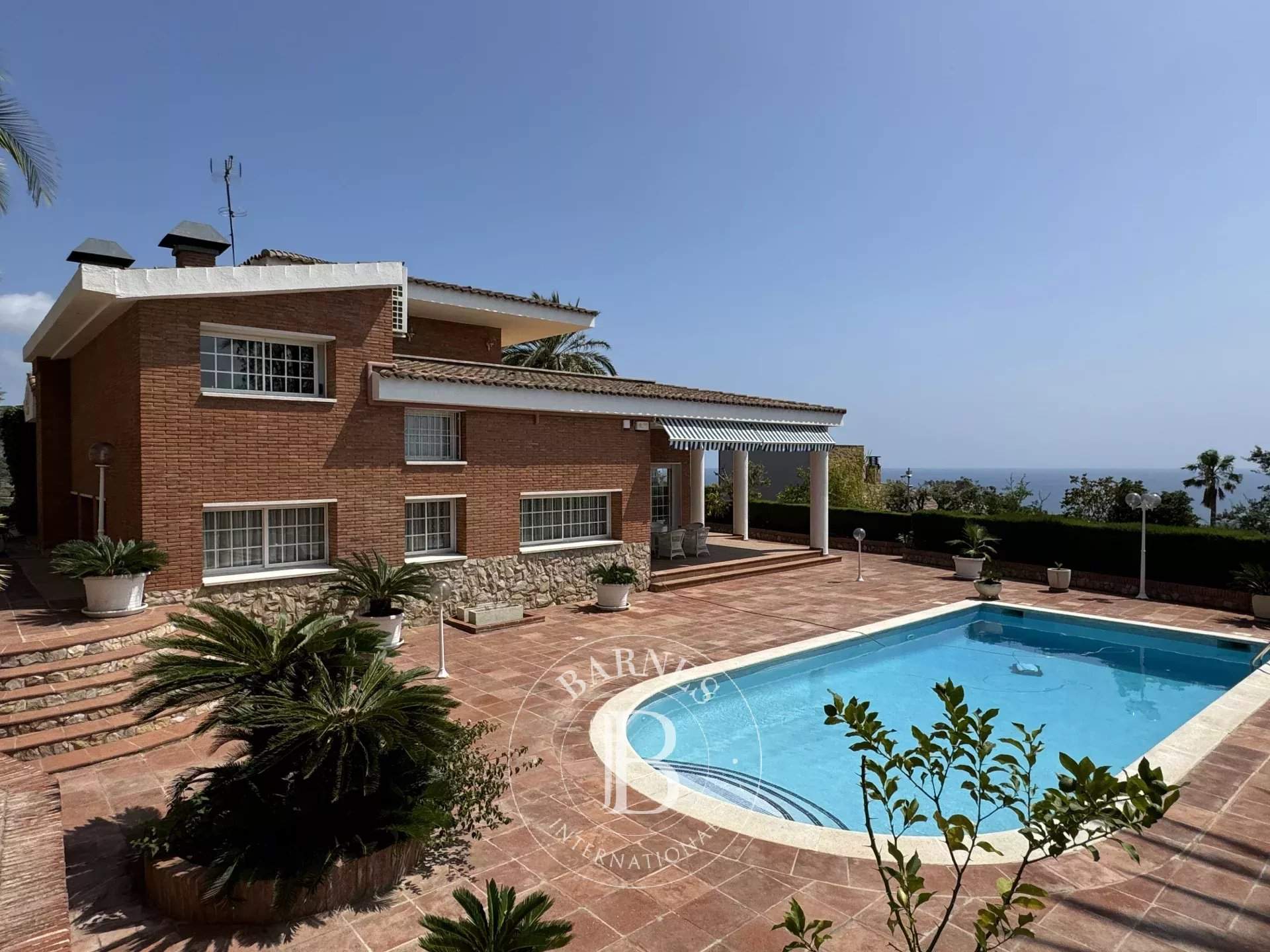 Alella  - House 7 Bedrooms - picture 1