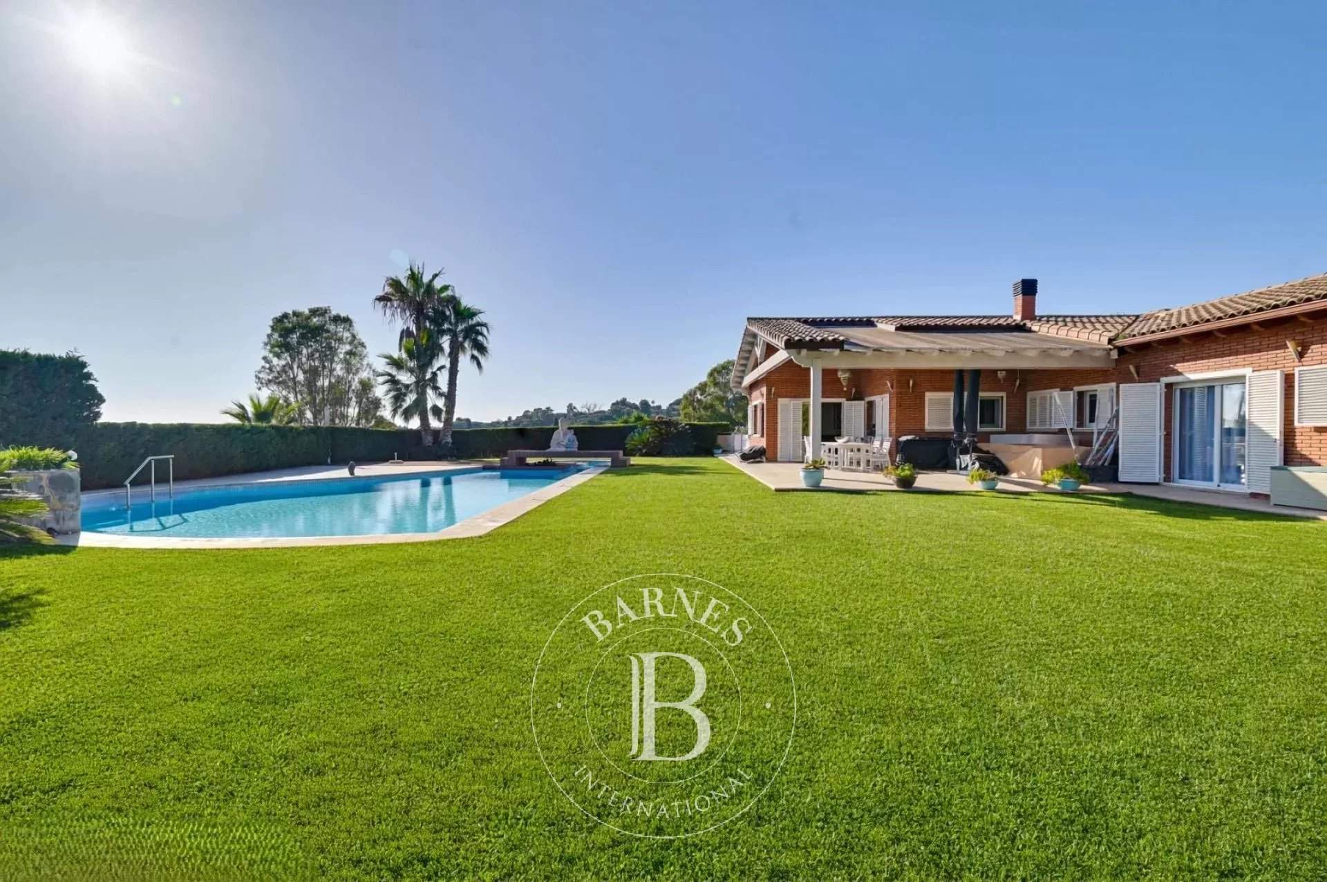 Sant Andreu de Llavaneres  - Casa 8 Cuartos 8 Habitaciones - picture 2