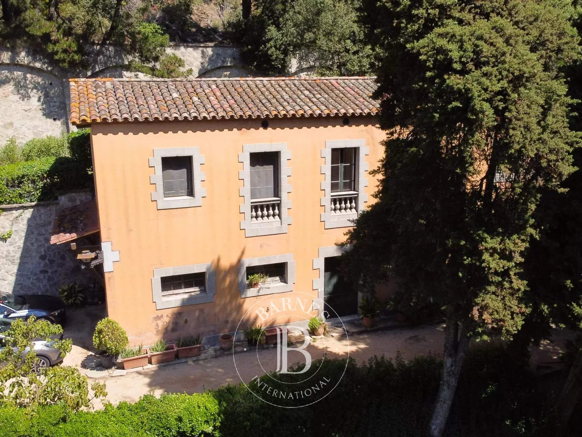 Arenys de Munt  - Finca 12 Cuartos 10 Habitaciones - picture 19