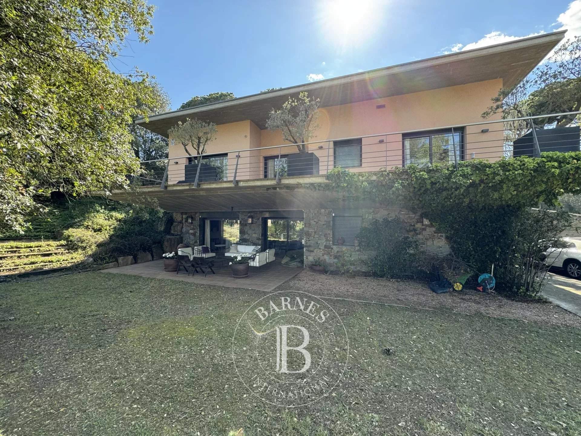 Vallromanes  - House 5 Bedrooms - picture 1