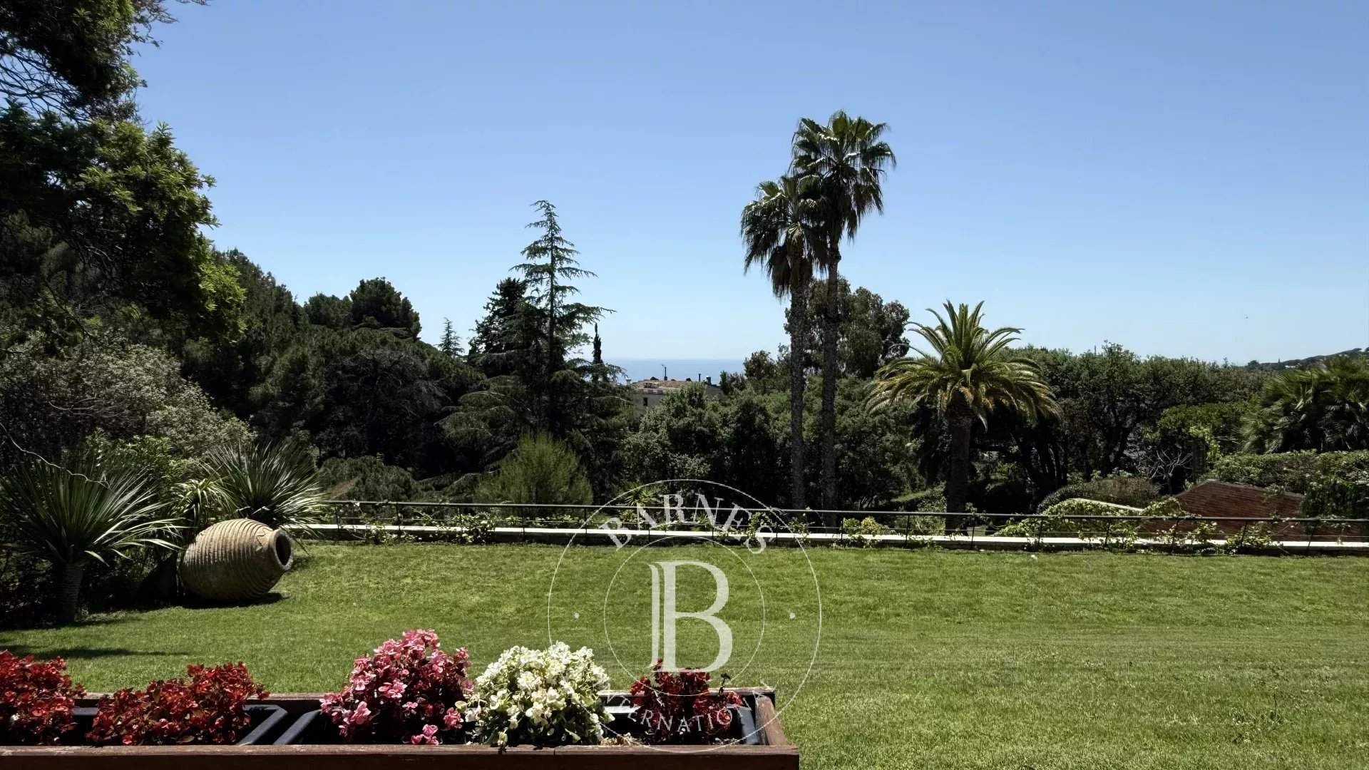 Premia de Dalt  - House 5 Bedrooms - picture 12