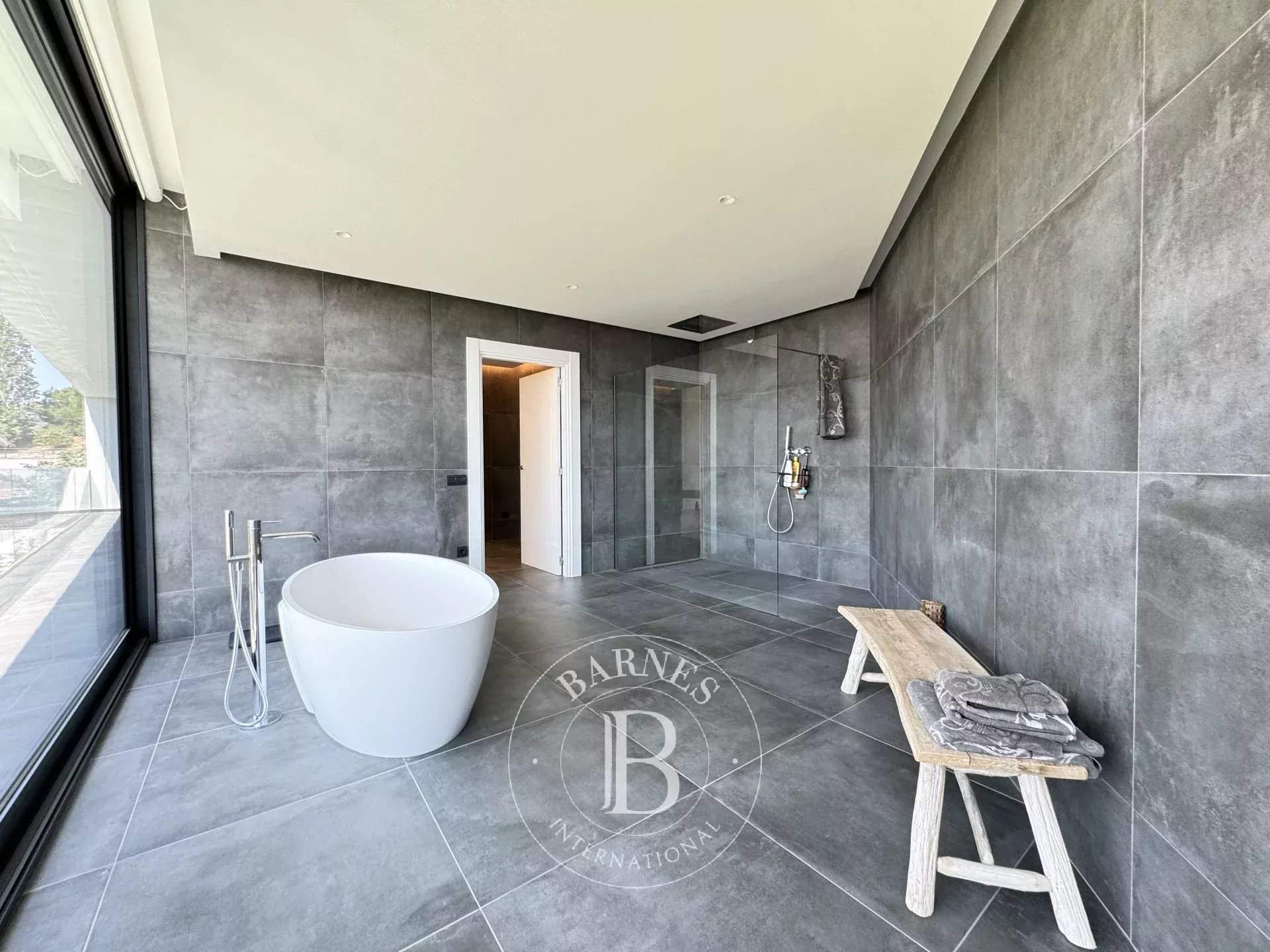 Mataró  - Casa 5 Cuartos 5 Habitaciones - picture 12