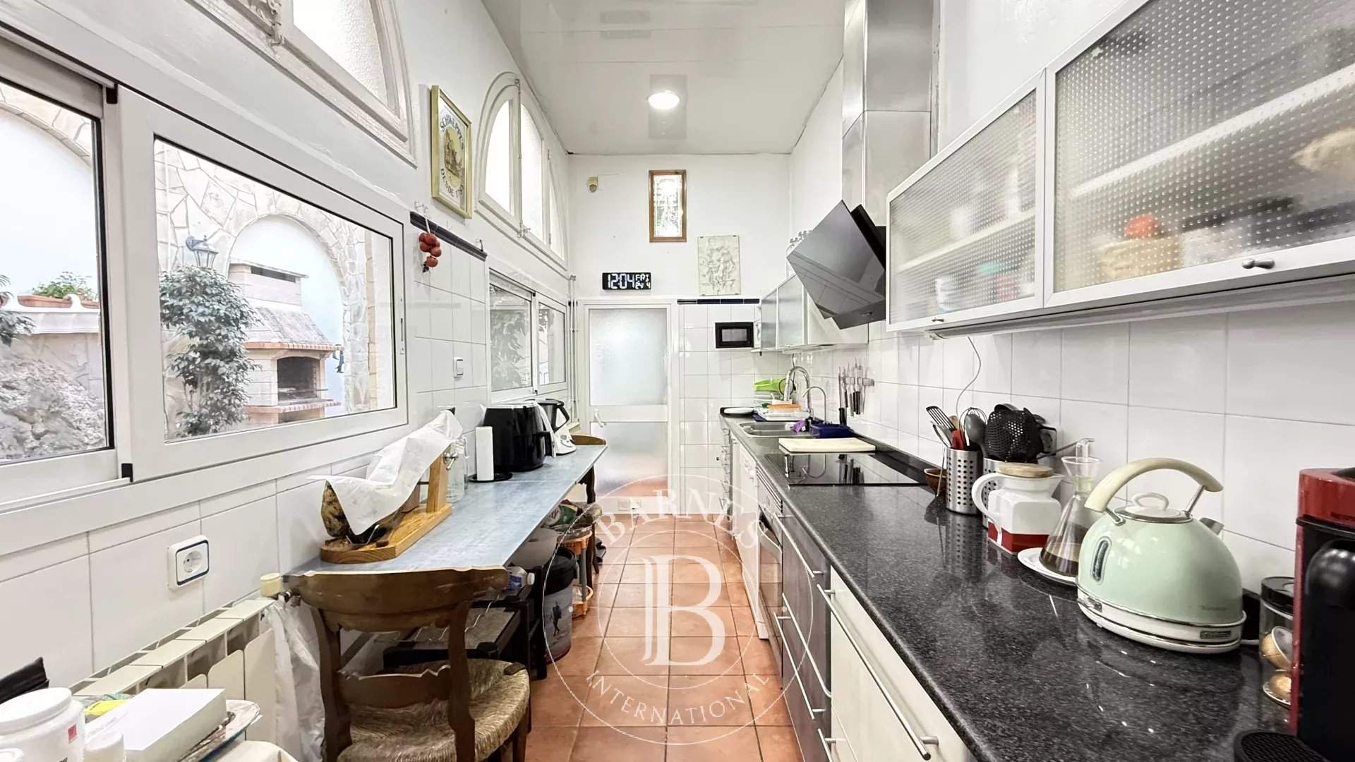 El Masnou  - Casa 6 Cuartos 6 Habitaciones - picture 12