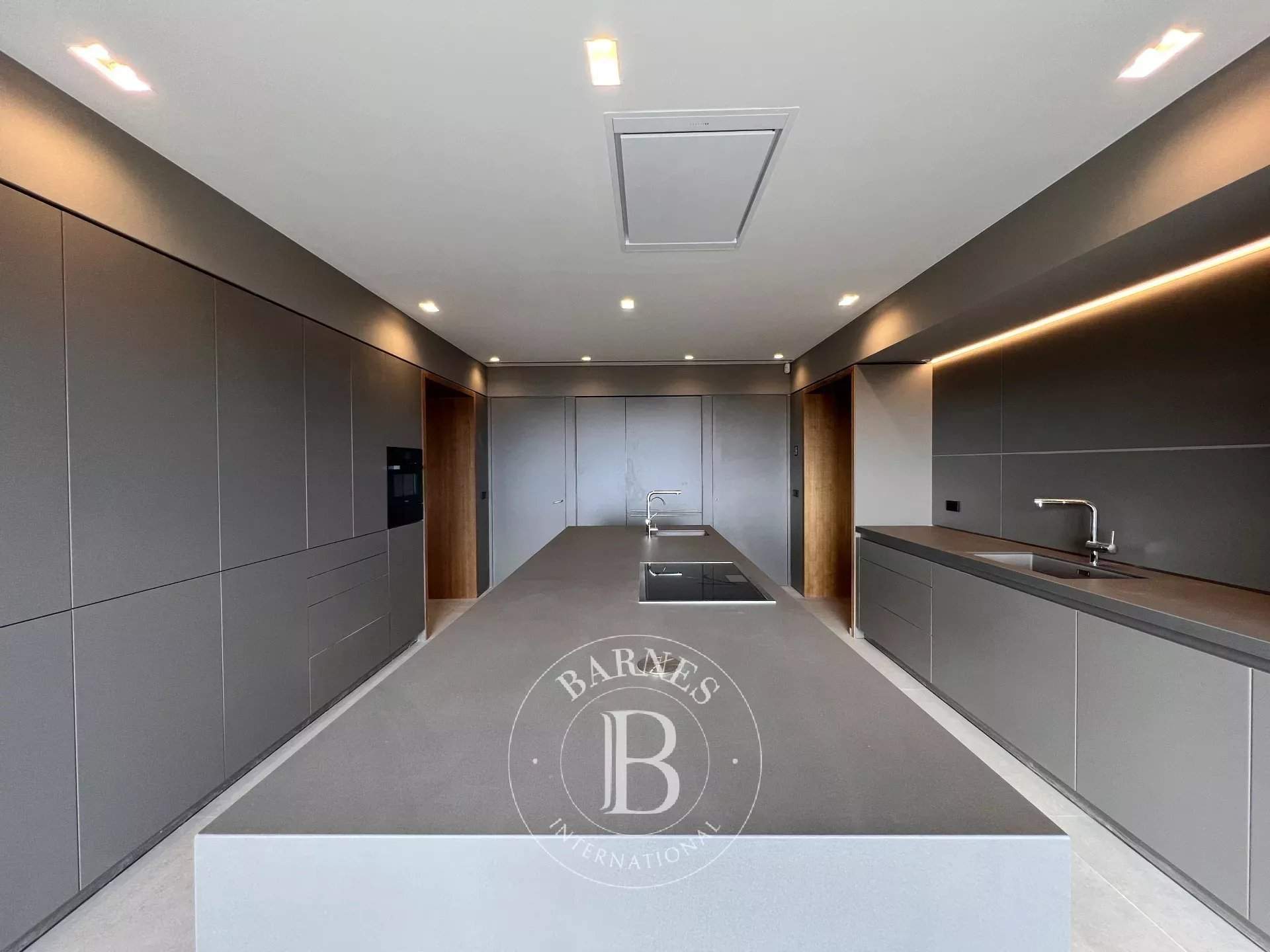 Sant Andreu de Llavaneres  - Villa 10 Cuartos 8 Habitaciones - picture 12