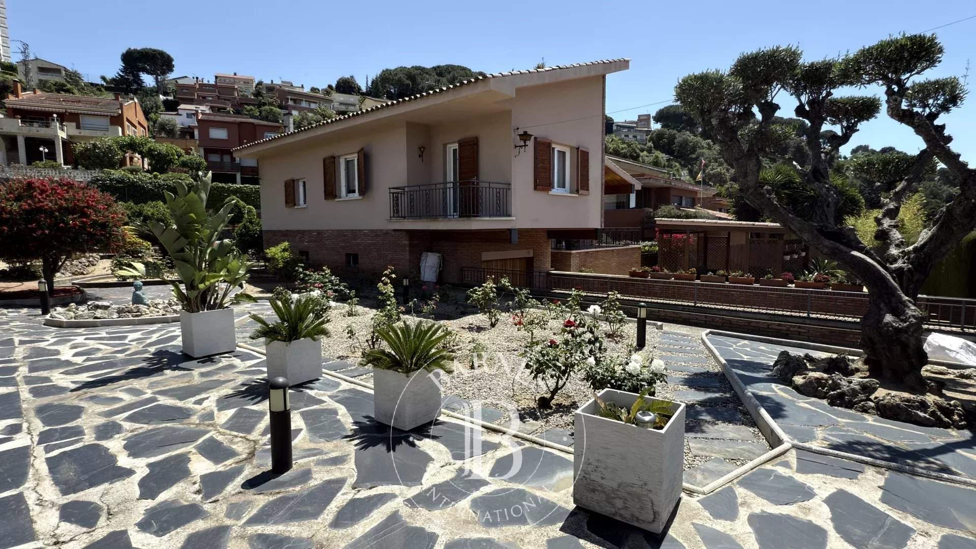 Arenys de Munt  - Casa 4 Cuartos 4 Habitaciones - picture 8