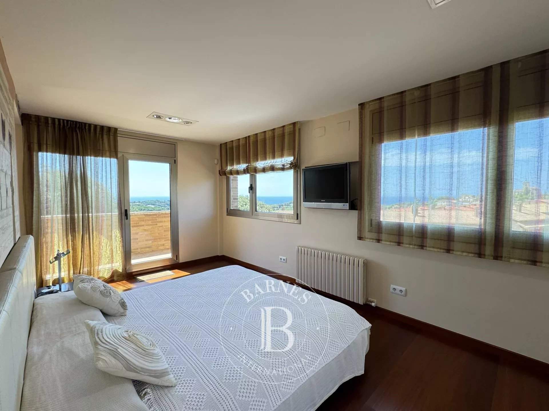 Sant Vicenç de Montalt  - Casa 5 Cuartos 5 Habitaciones - picture 12