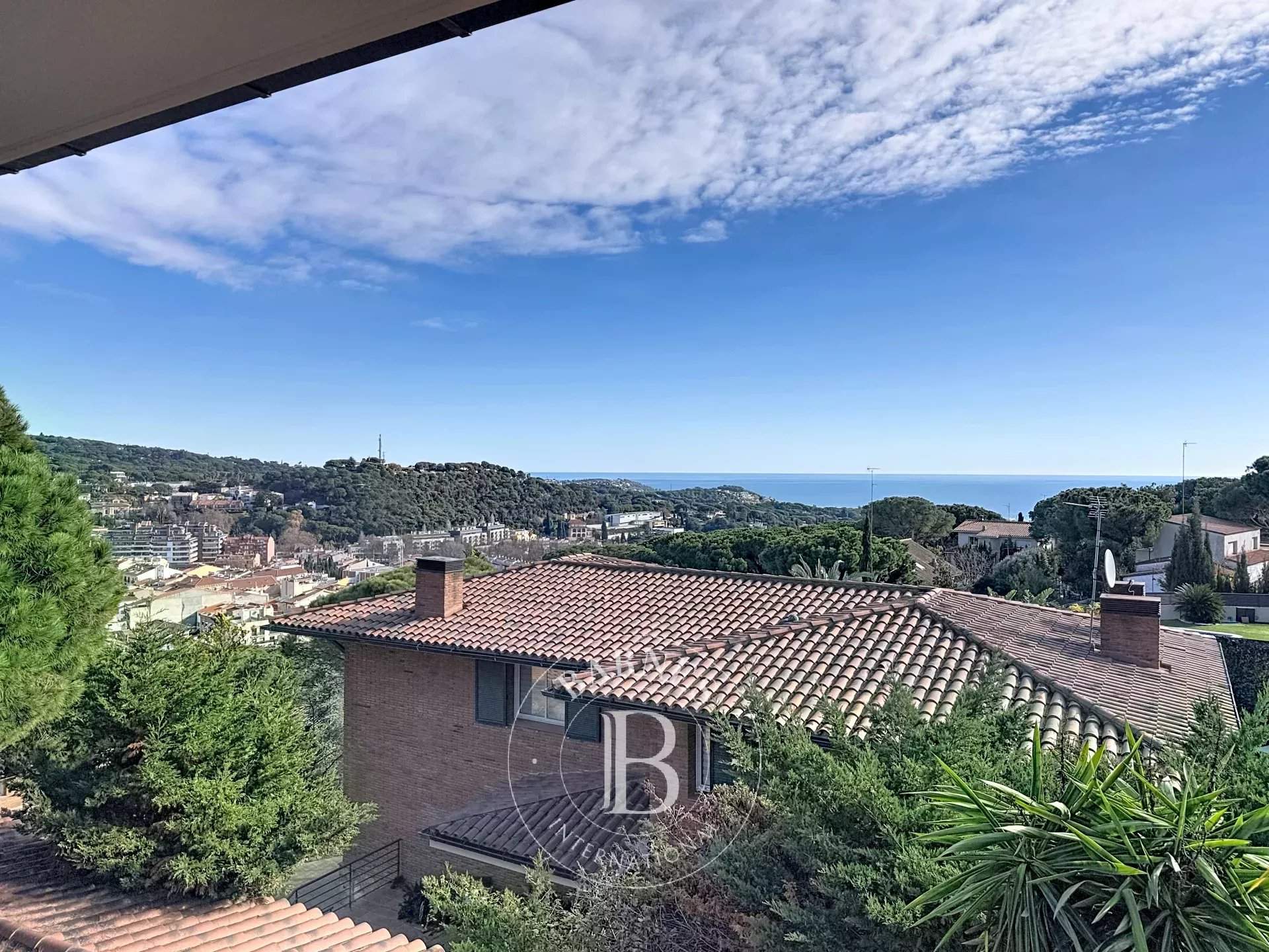 Sant Andreu de Llavaneres  - Casa 5 Cuartos 5 Habitaciones - picture 4