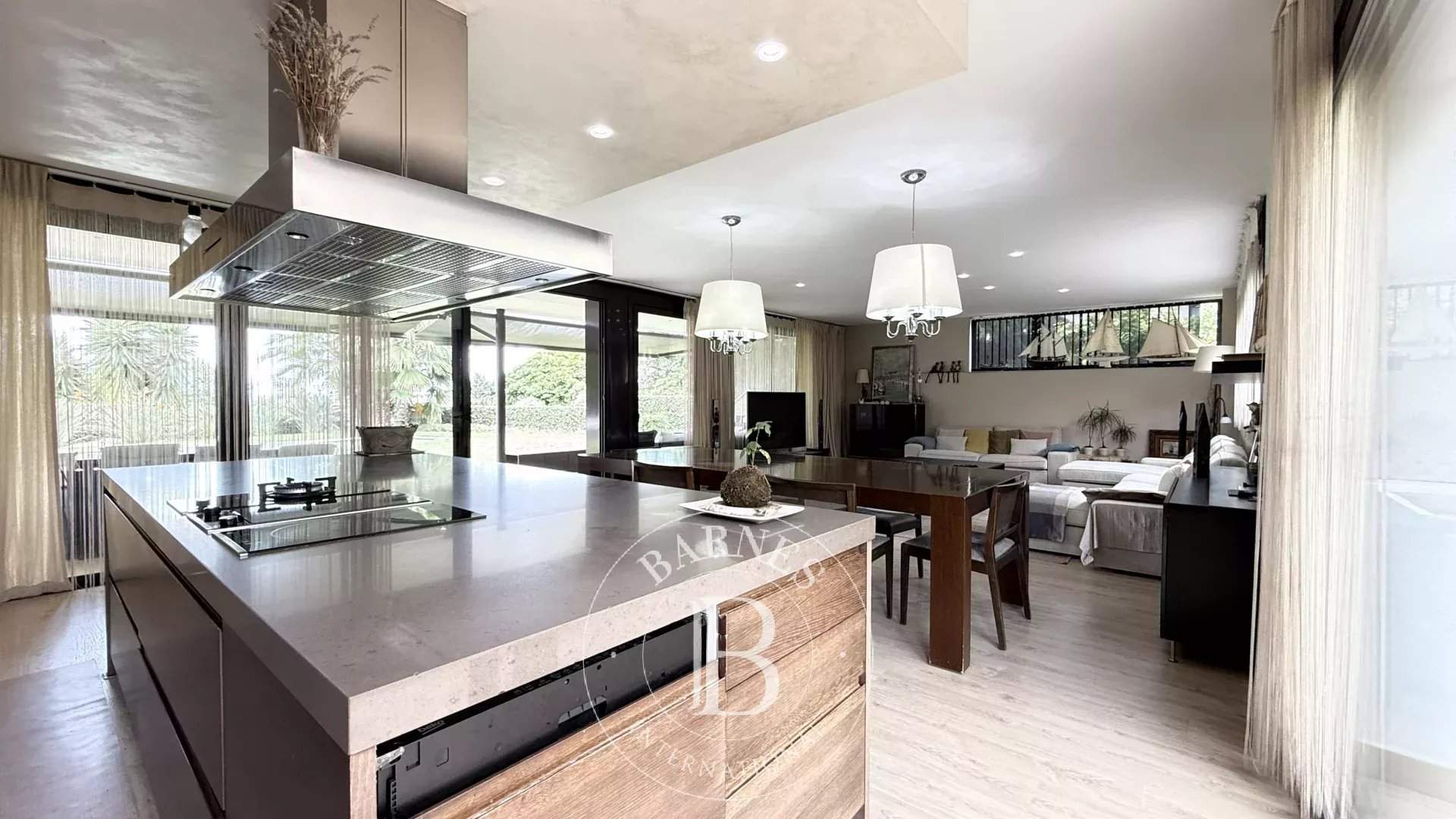 Cabrera de Mar  - House 4 Bedrooms - picture 11