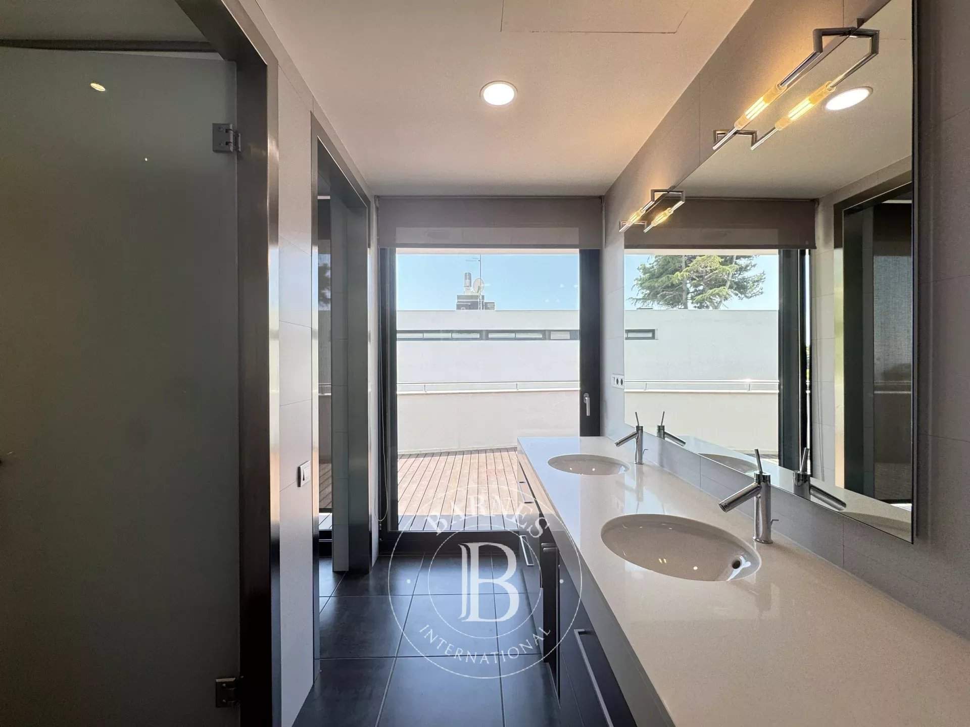 Premia de Dalt  - House 5 Bedrooms - picture 12