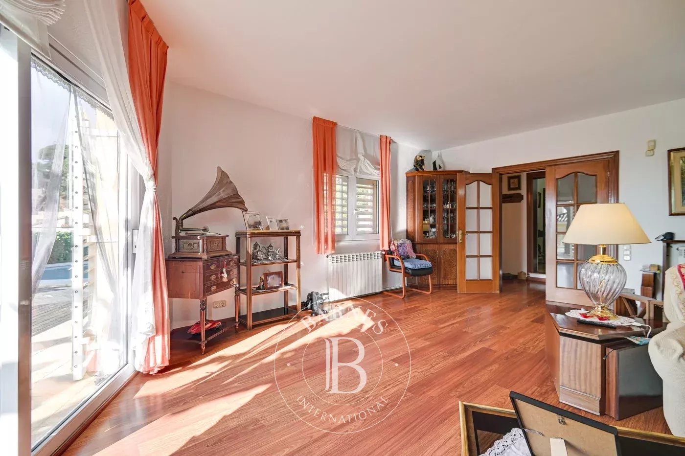 Mataró  - Casa 8 Cuartos 8 Habitaciones - picture 13