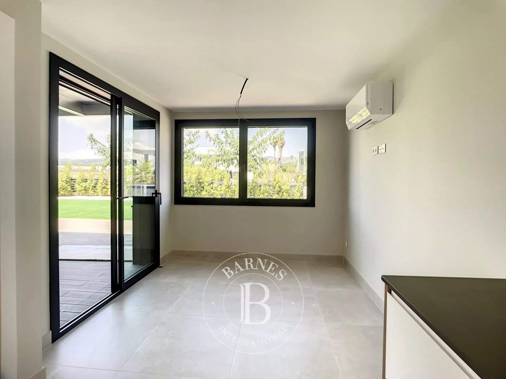 Sant Andreu de Llavaneres  - Casa 5 Cuartos 5 Habitaciones - picture 17