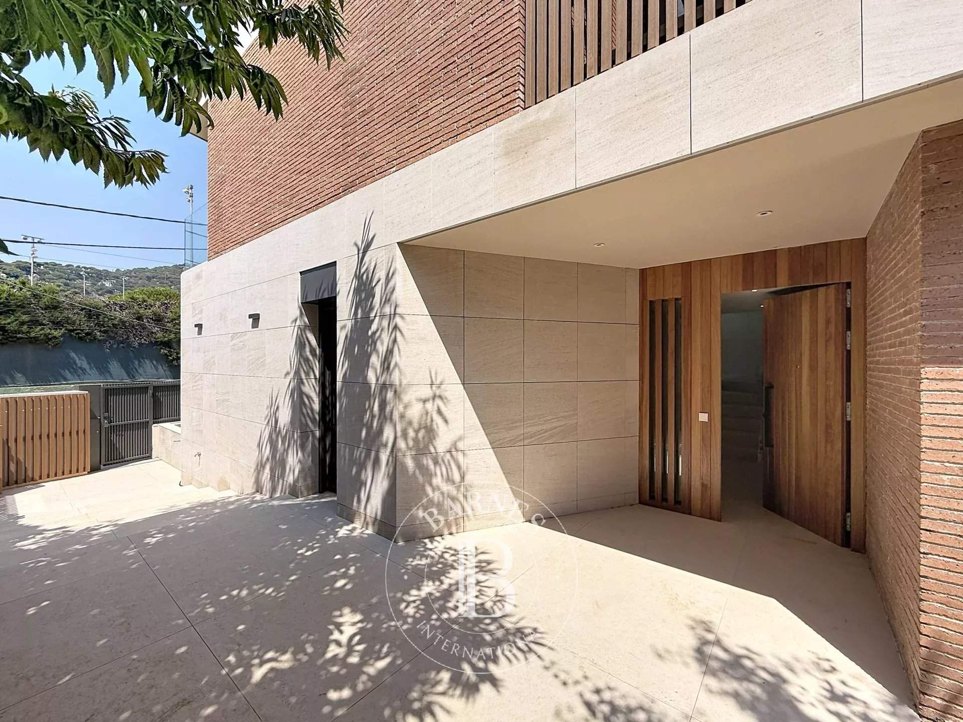 Premia de Dalt  - Maison 4 Pi&egrave;ces 4 Chambres - picture 4