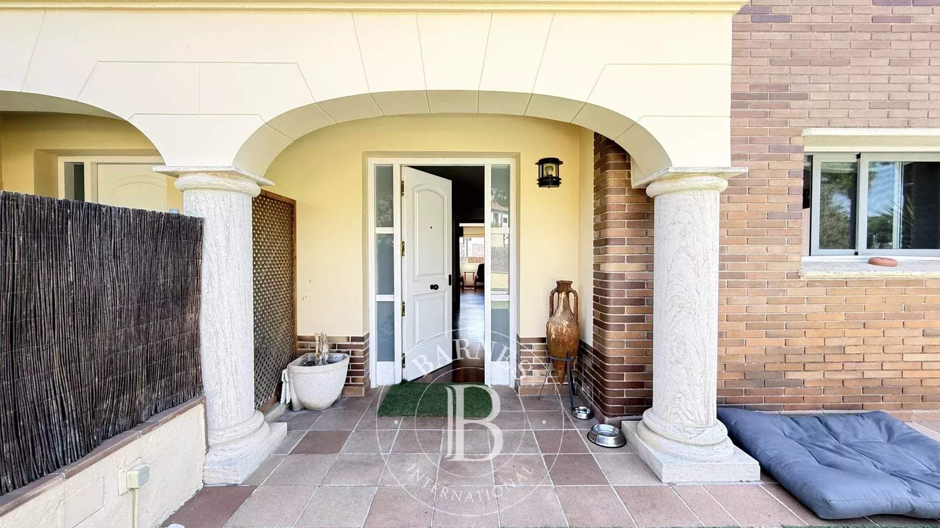 Sant Vicenç de Montalt  - House 4 Bedrooms - picture 5