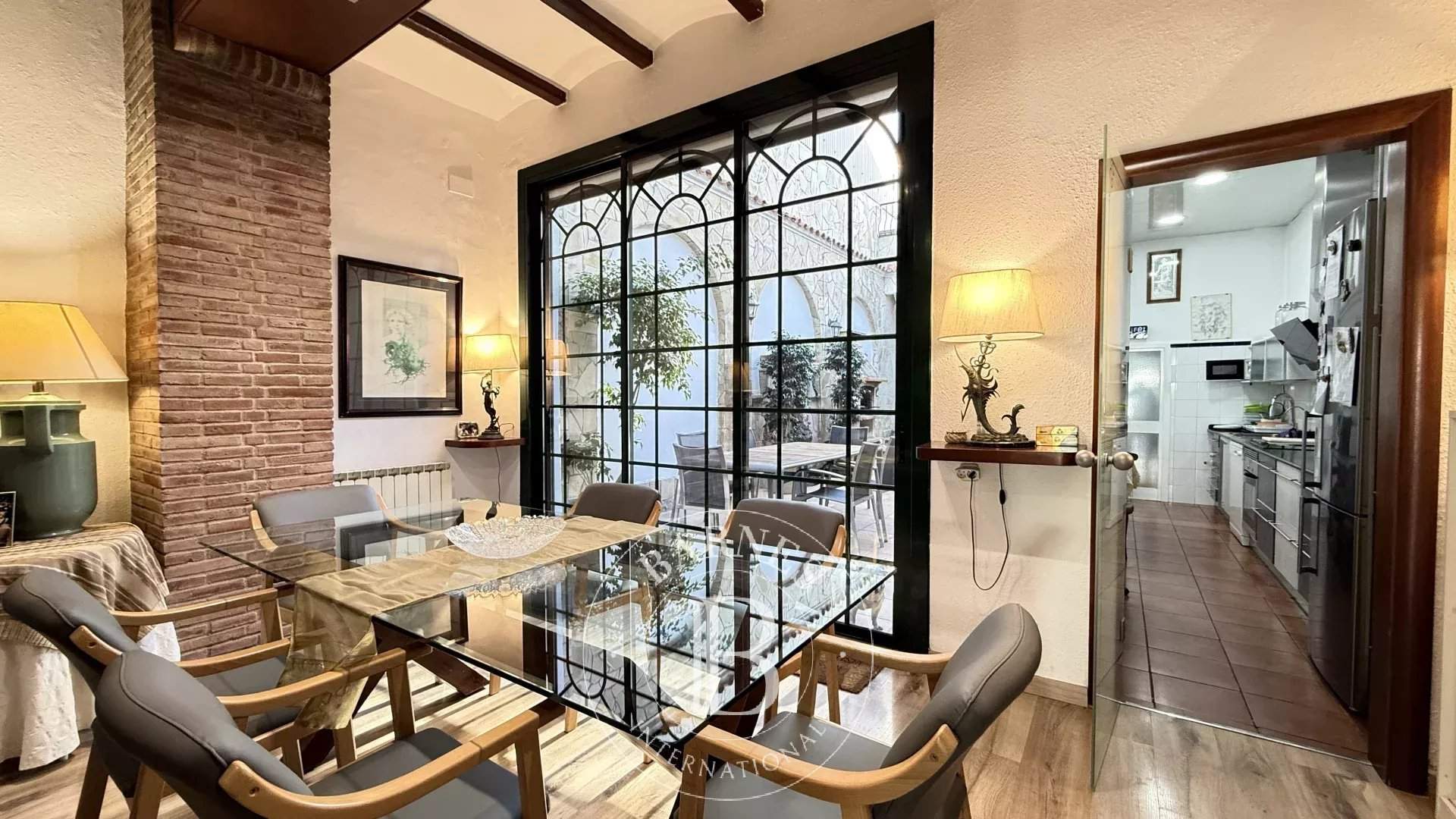 El Masnou  - Casa 6 Cuartos 6 Habitaciones - picture 11