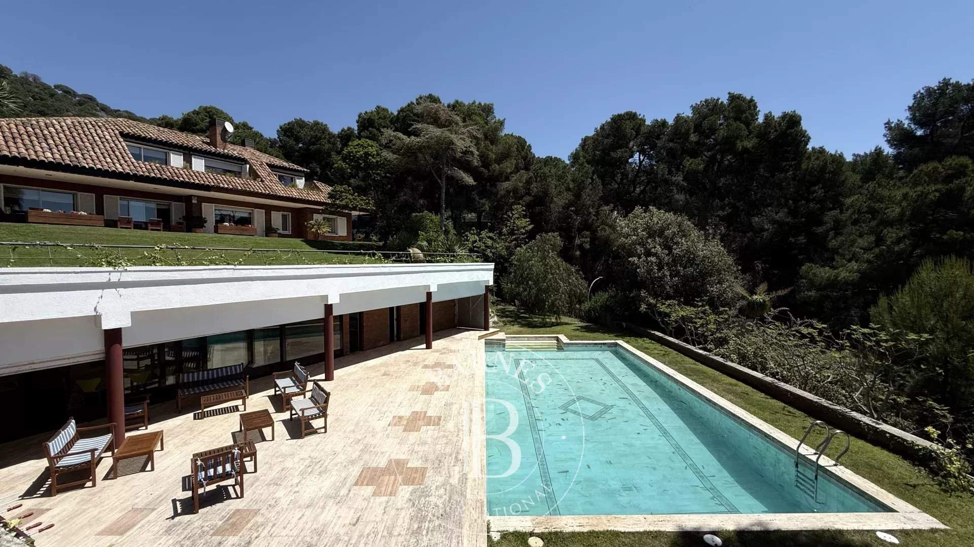 Premia de Dalt  - House 5 Bedrooms - picture 19