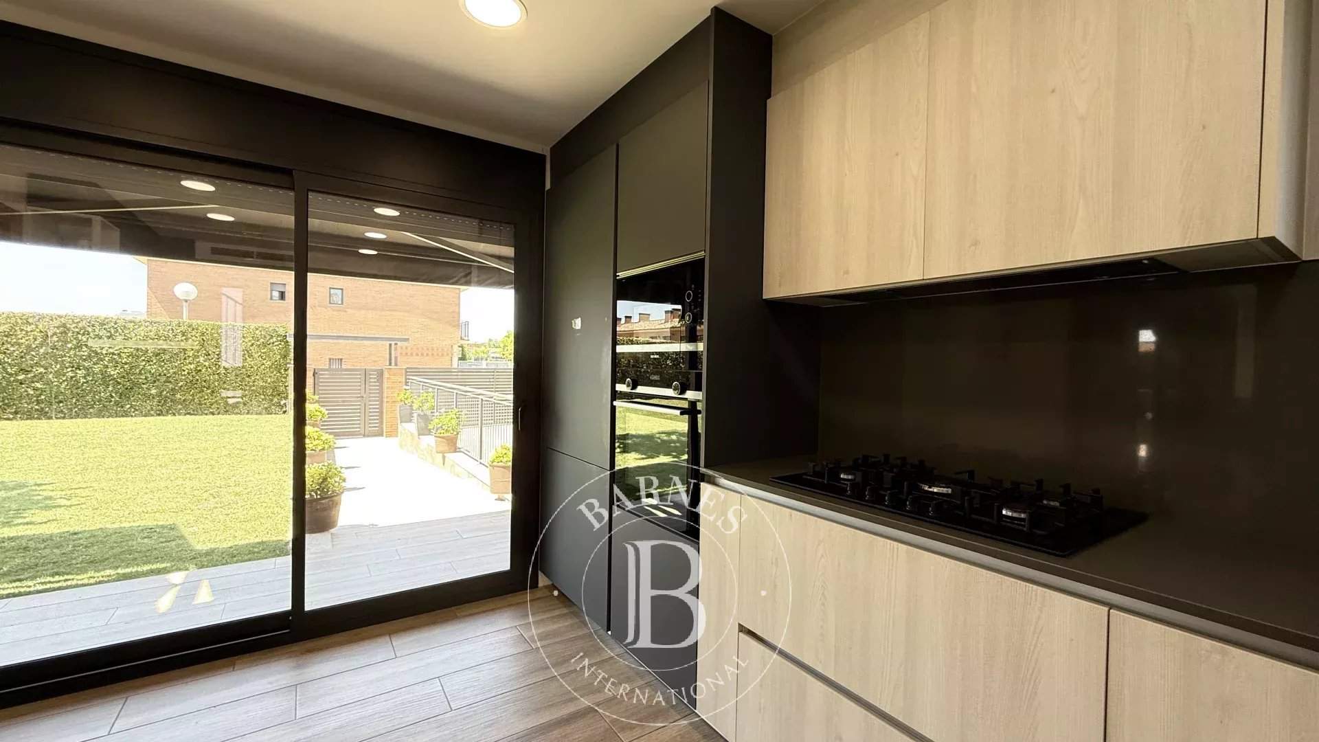 Cabrera de Mar  - House 5 Bedrooms - picture 12