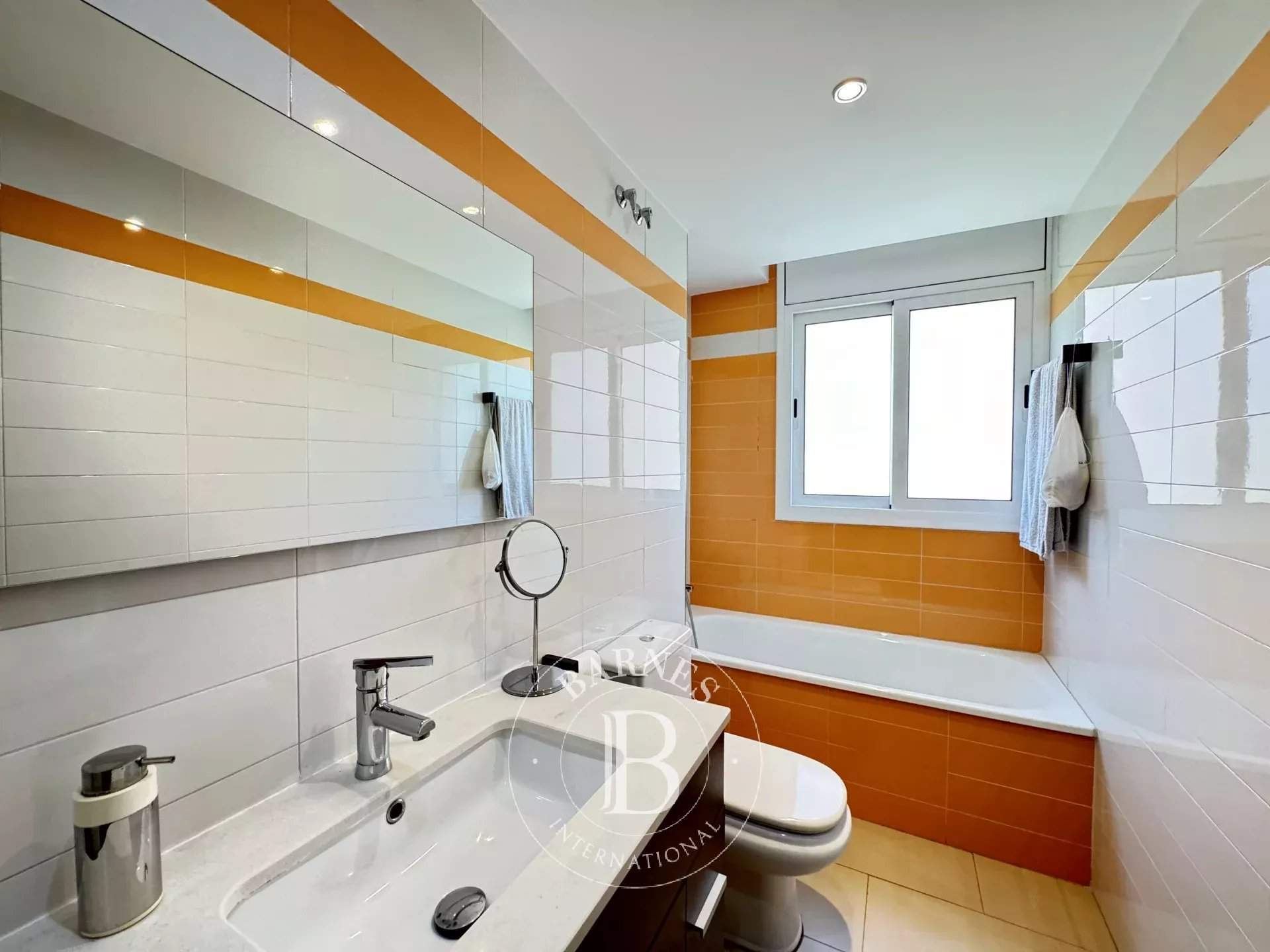 Tiana  - House 4 Bedrooms - picture 10