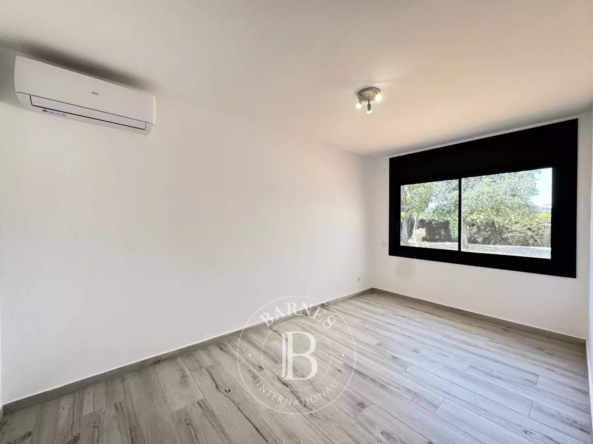 Mataró  - Casa 6 Cuartos 6 Habitaciones - picture 17