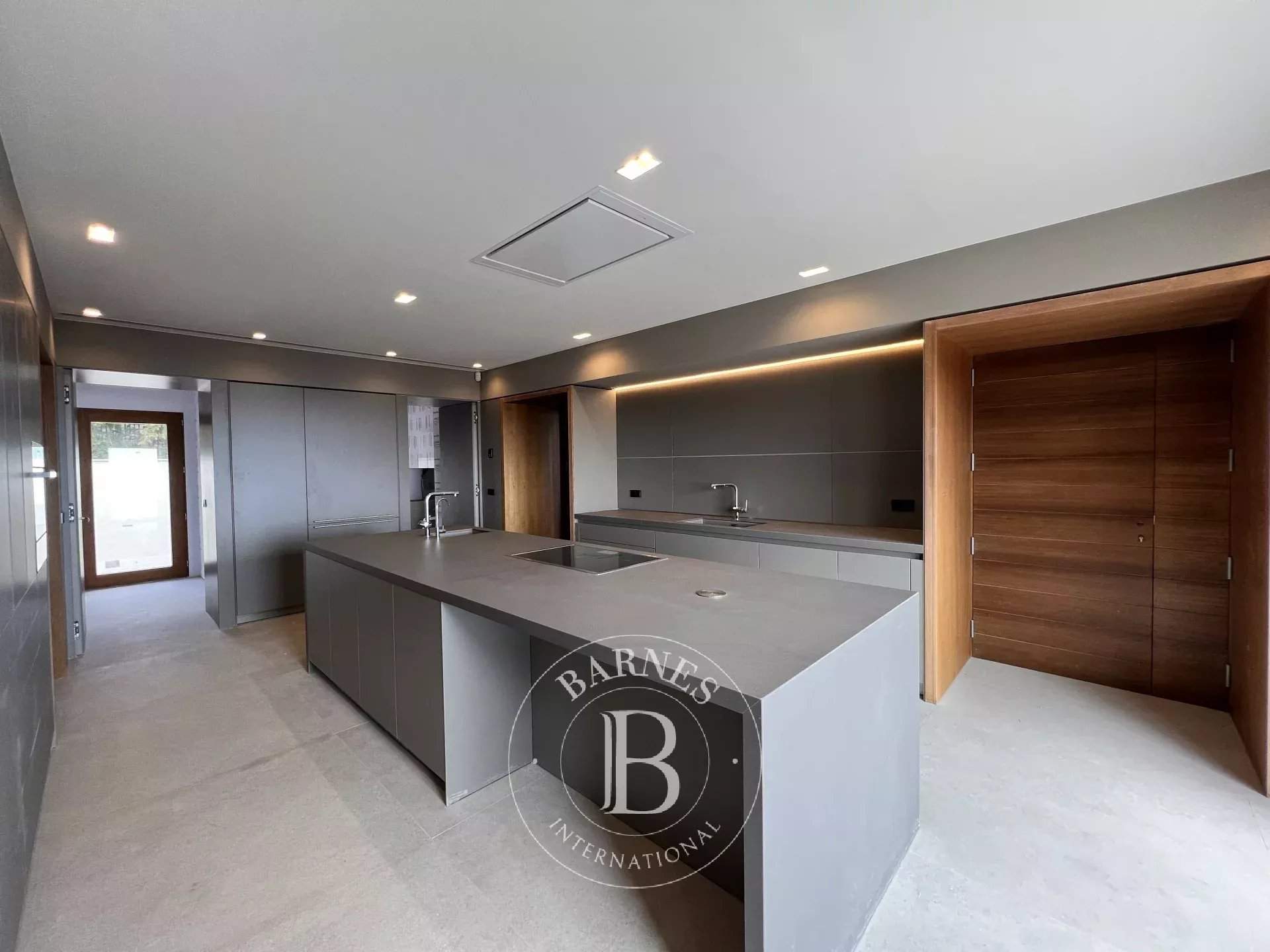 Sant Andreu de Llavaneres  - Villa 10 Cuartos 8 Habitaciones - picture 11