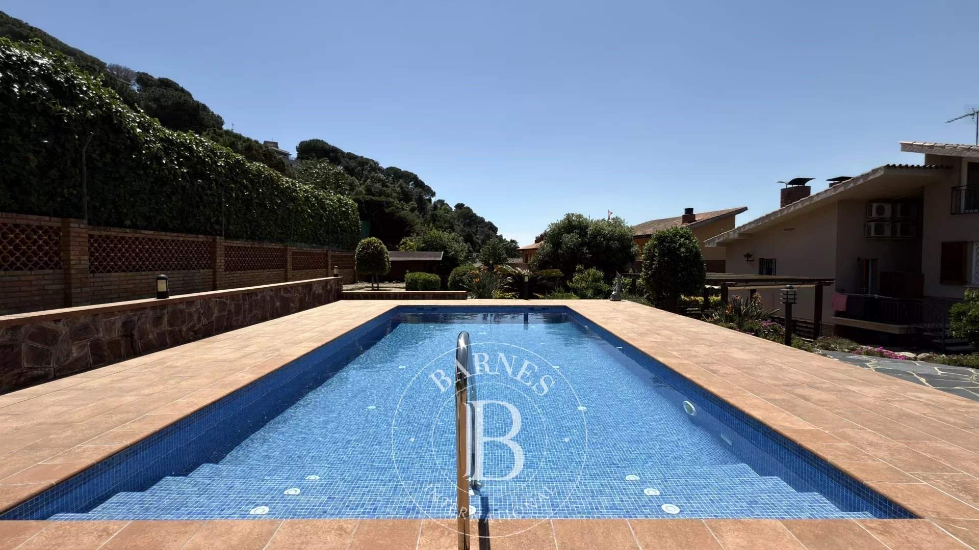 Arenys de Munt  - Casa 4 Cuartos 4 Habitaciones - picture 17