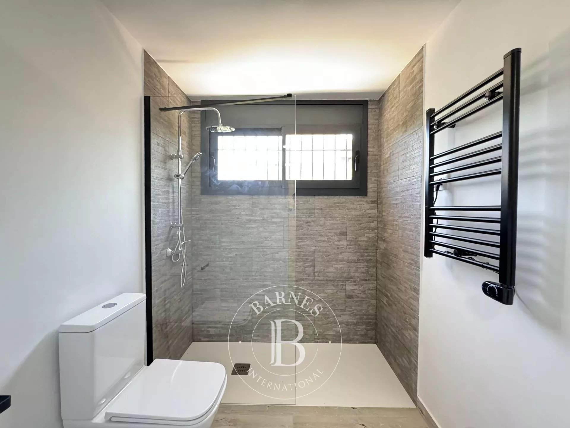 Mataró  - Casa 6 Cuartos 6 Habitaciones - picture 13