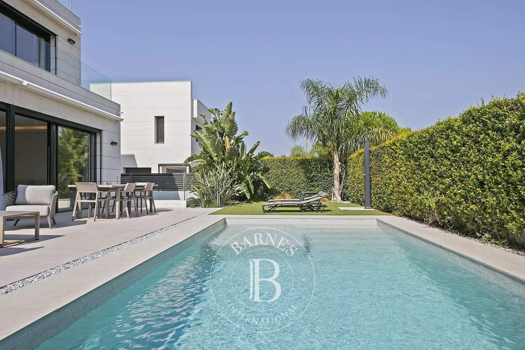 Montgat  - House 6 Bedrooms - picture 15