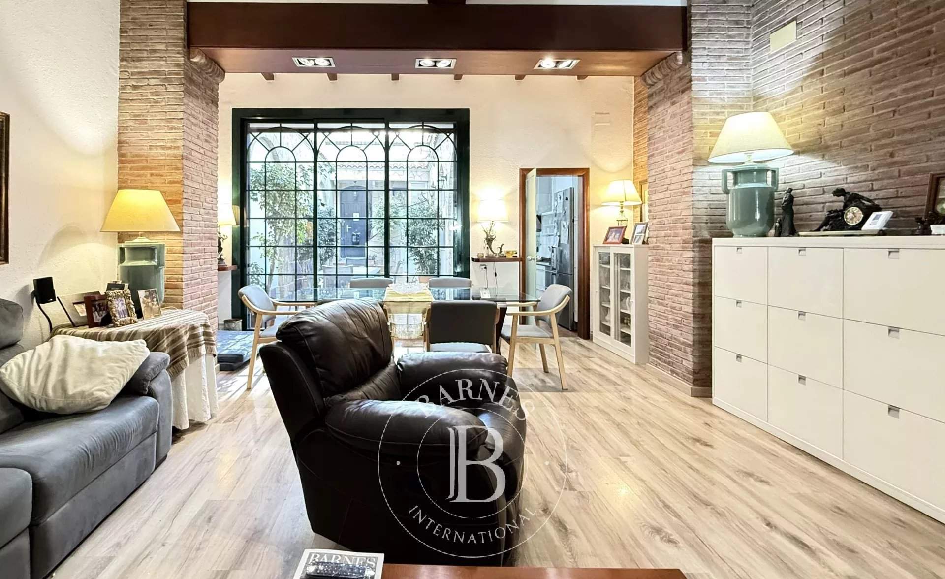 El Masnou  - Casa 6 Cuartos 6 Habitaciones - picture 10