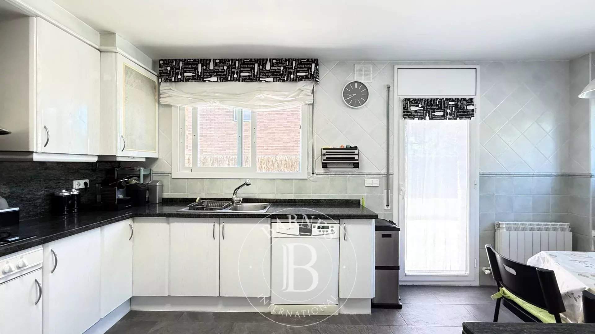 Sant Vicenç de Montalt  - House 4 Bedrooms - picture 17