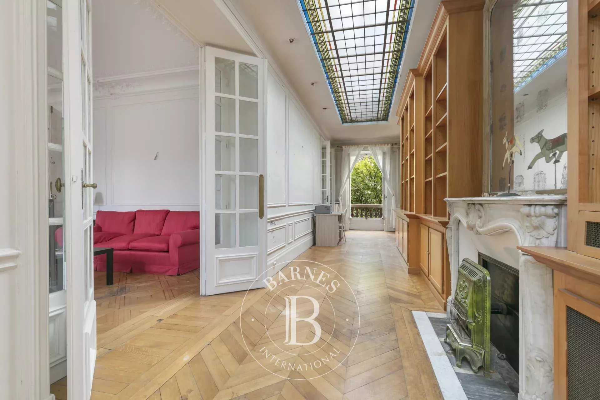 Chatou  - Hôtel particulier 10 Pi&egrave;ces 7 Chambres