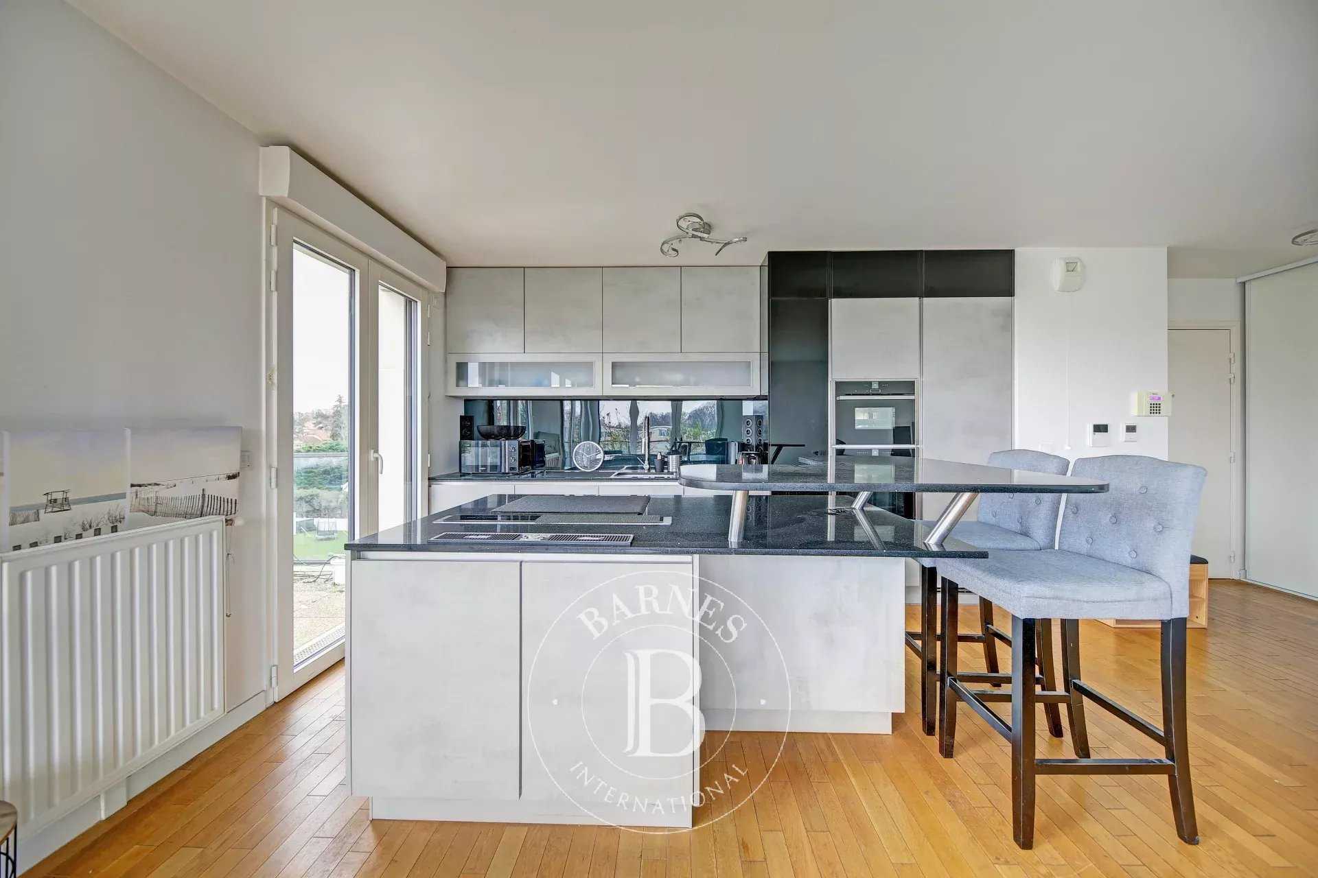 Saint-Germain-en-Laye  - Apartment 2 Bedrooms