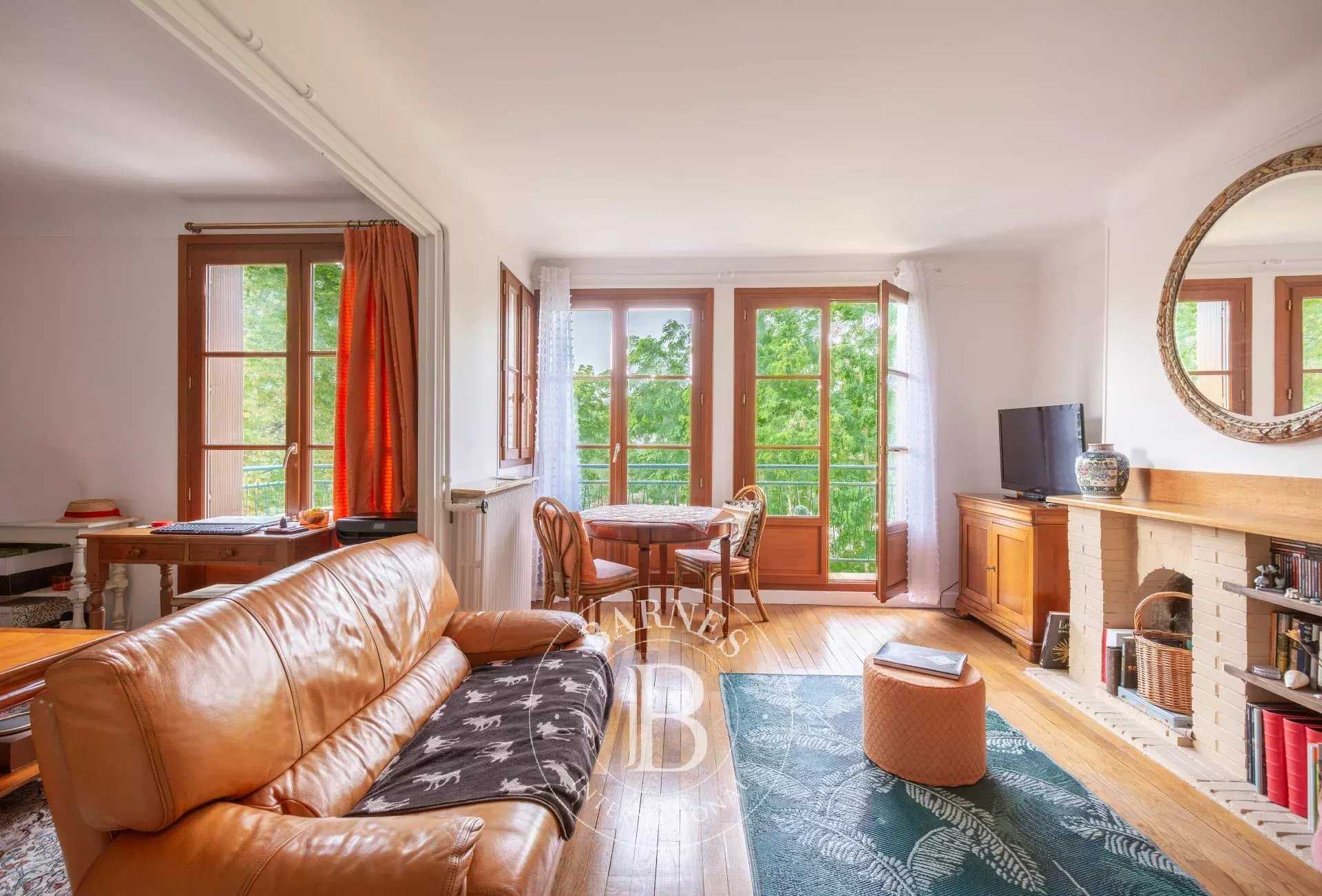 Saint-Germain-en-Laye  - Appartement 3 Pi&egrave;ces 2 Chambres