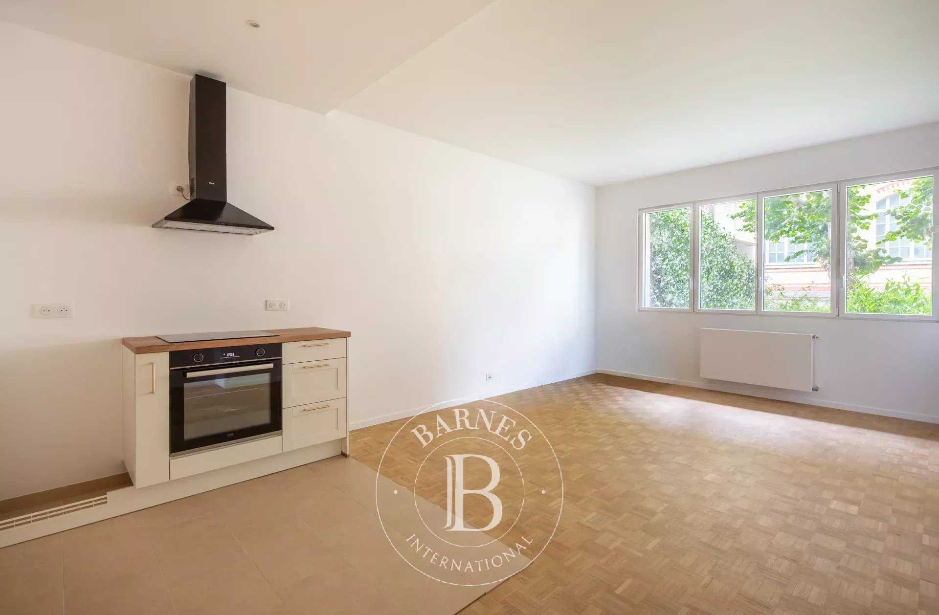 Saint-Germain-en-Laye  - Appartement 3 Pi&egrave;ces 2 Chambres