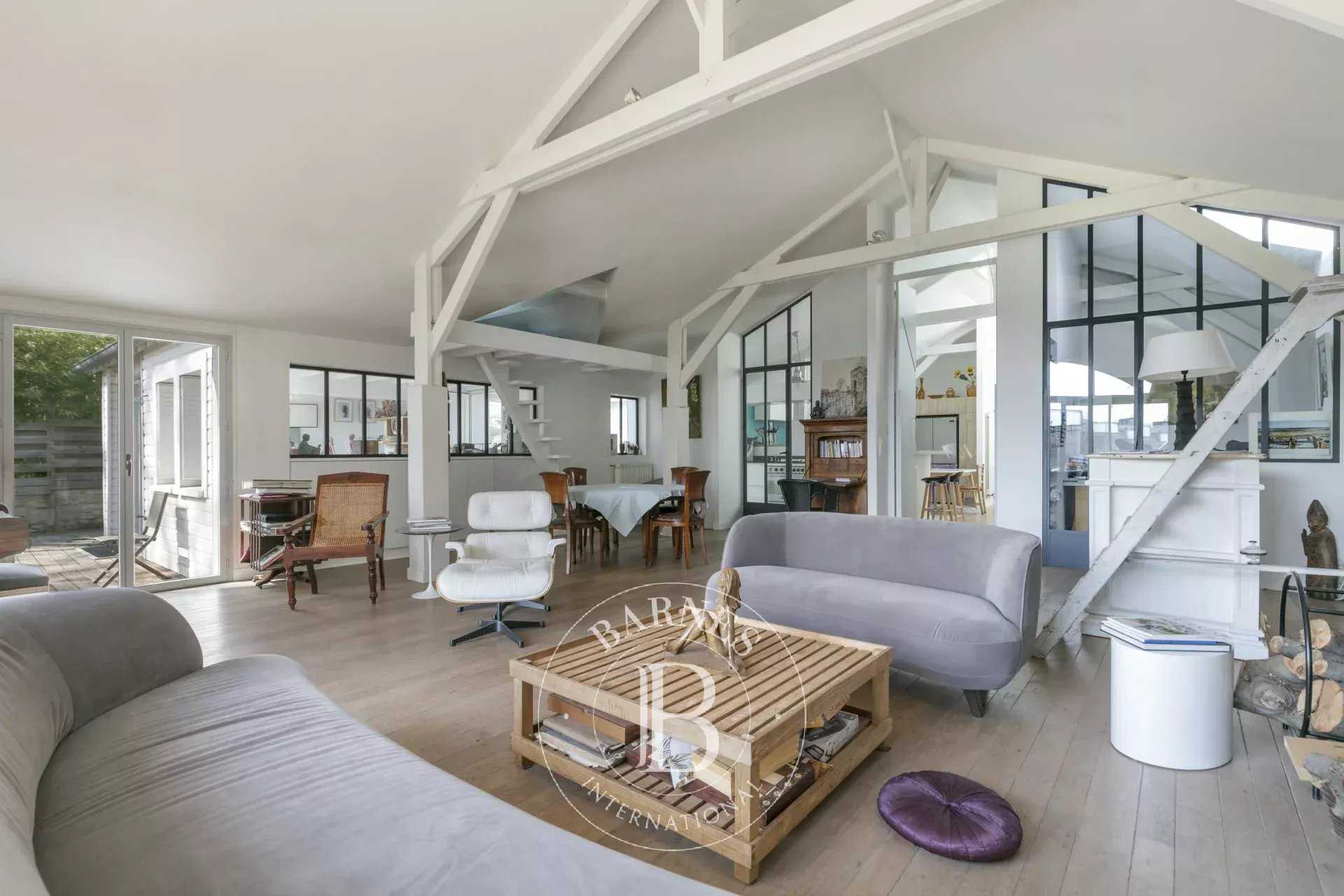 Chatou  - Maison 8 Pi&egrave;ces 5 Chambres