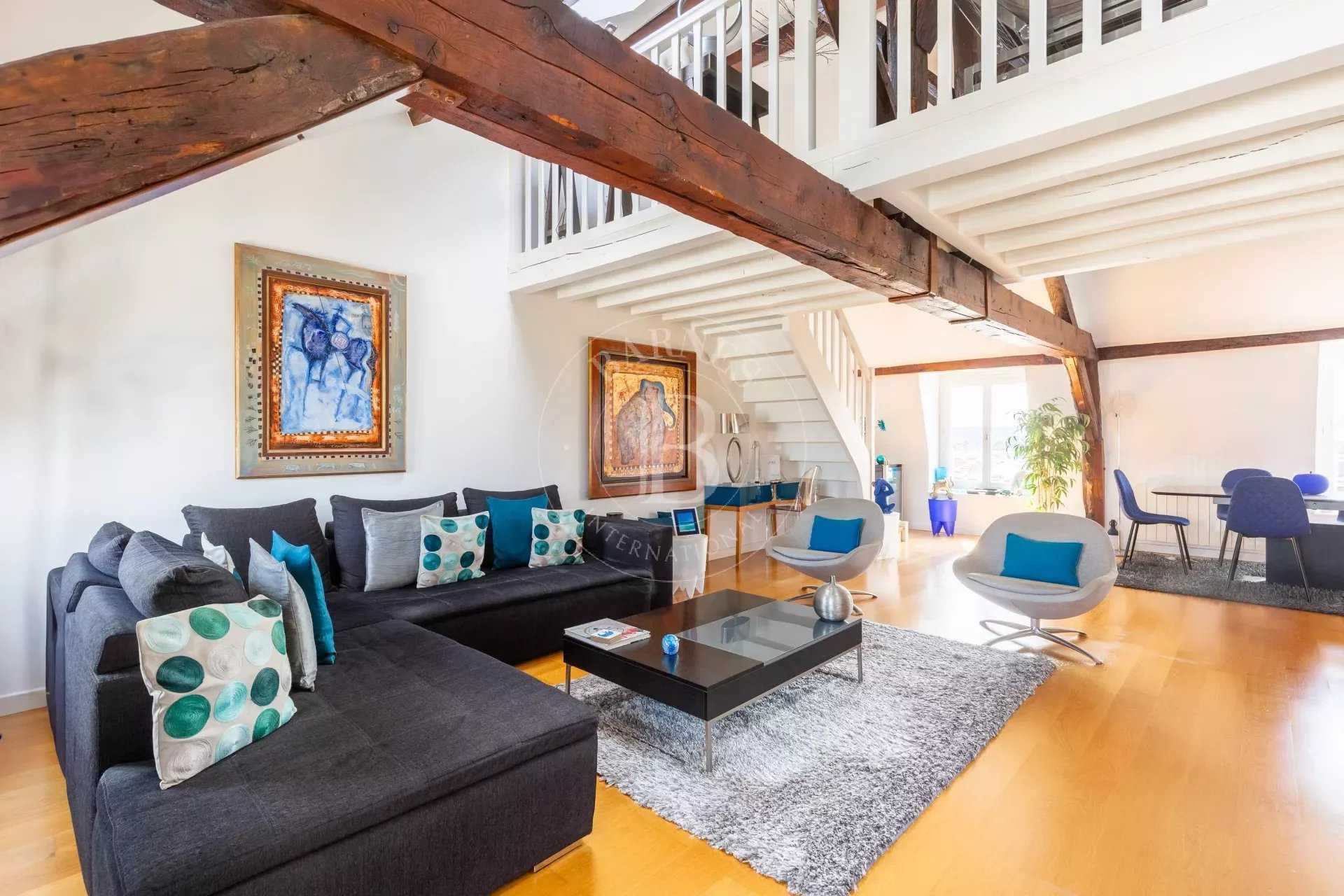 Saint-Germain-en-Laye  - Appartement 5 Pièces 3 Chambres
