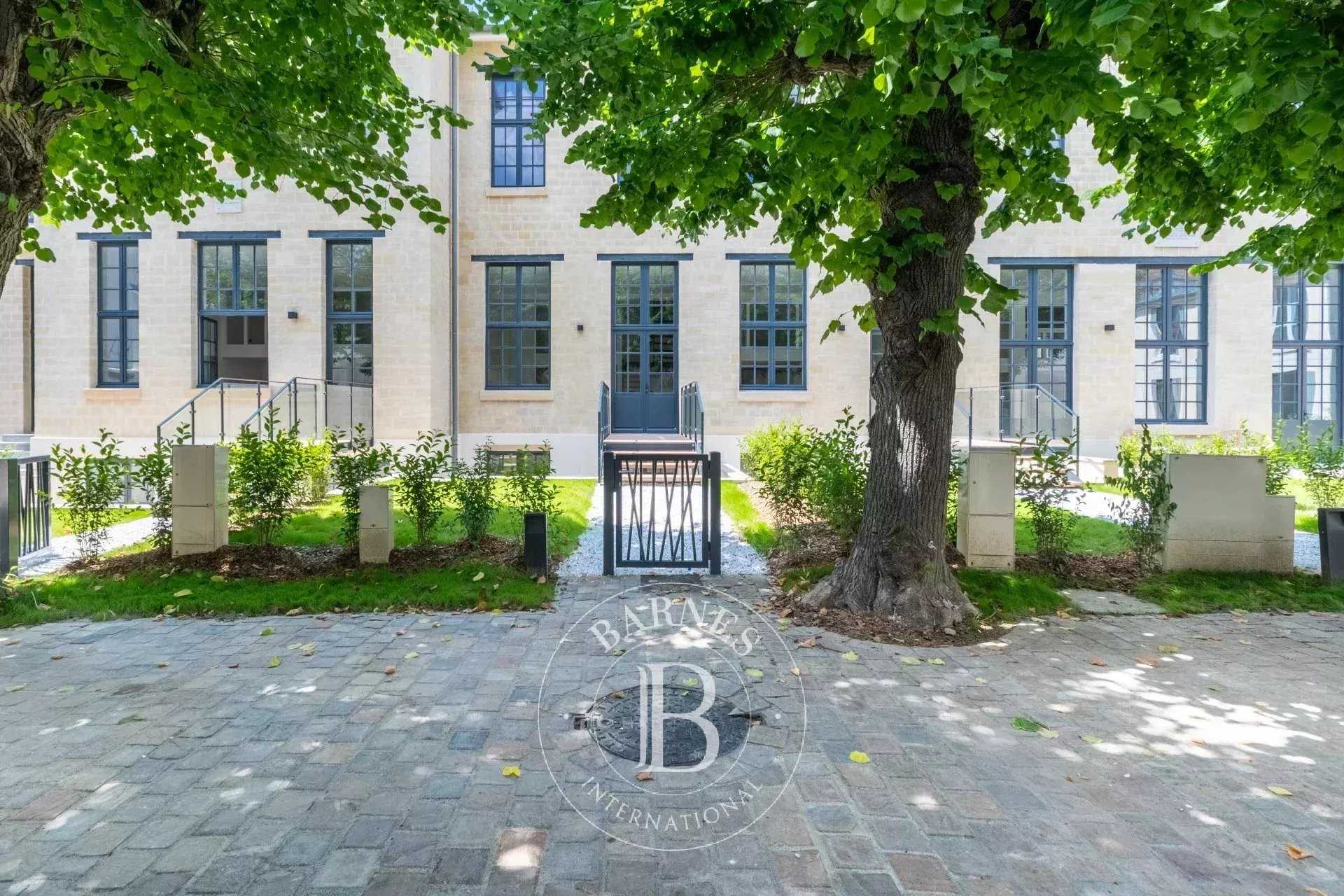 Saint-Germain-en-Laye  - House 4 Bedrooms