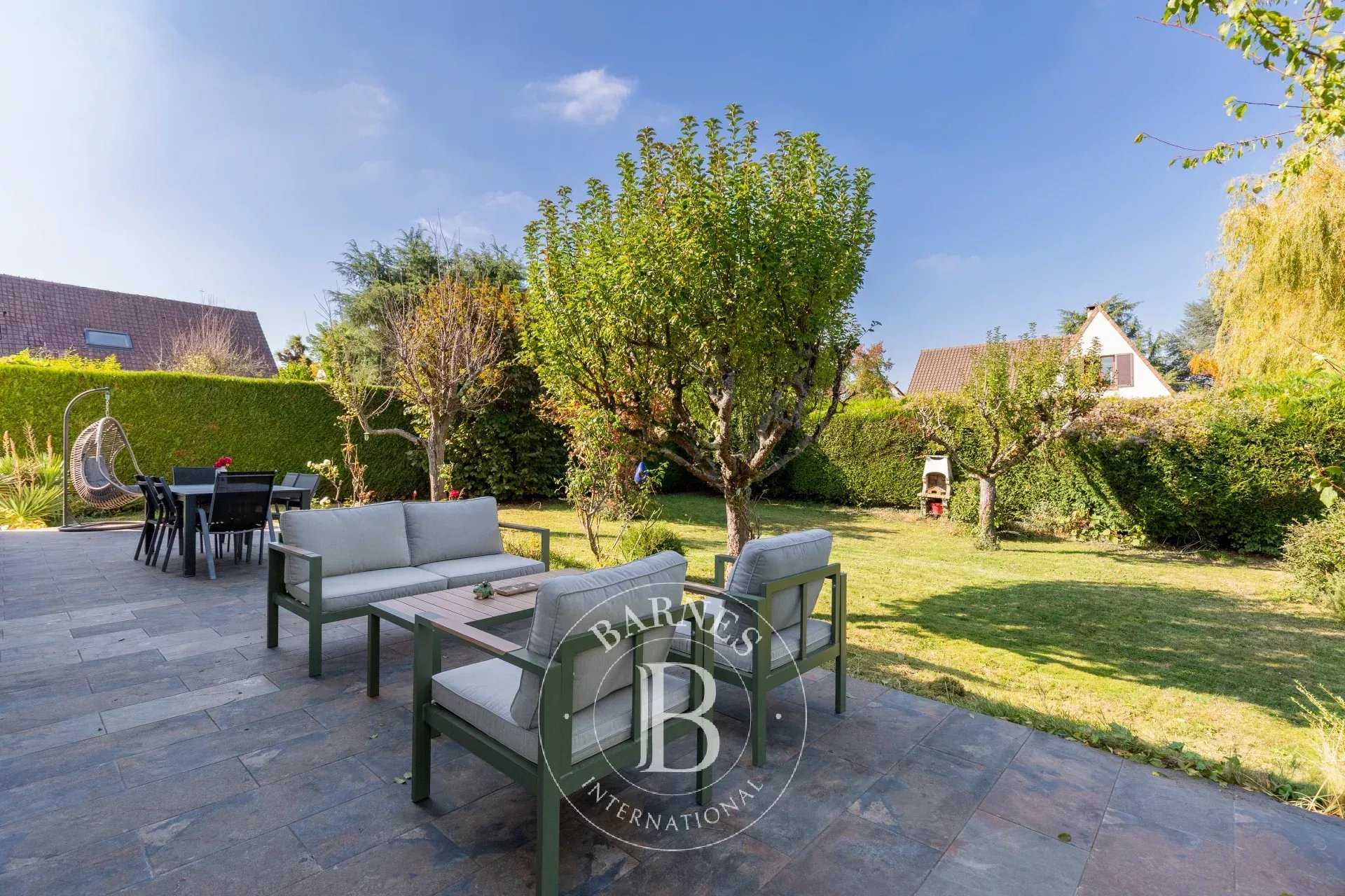 Orgeval  - House 4 Bedrooms