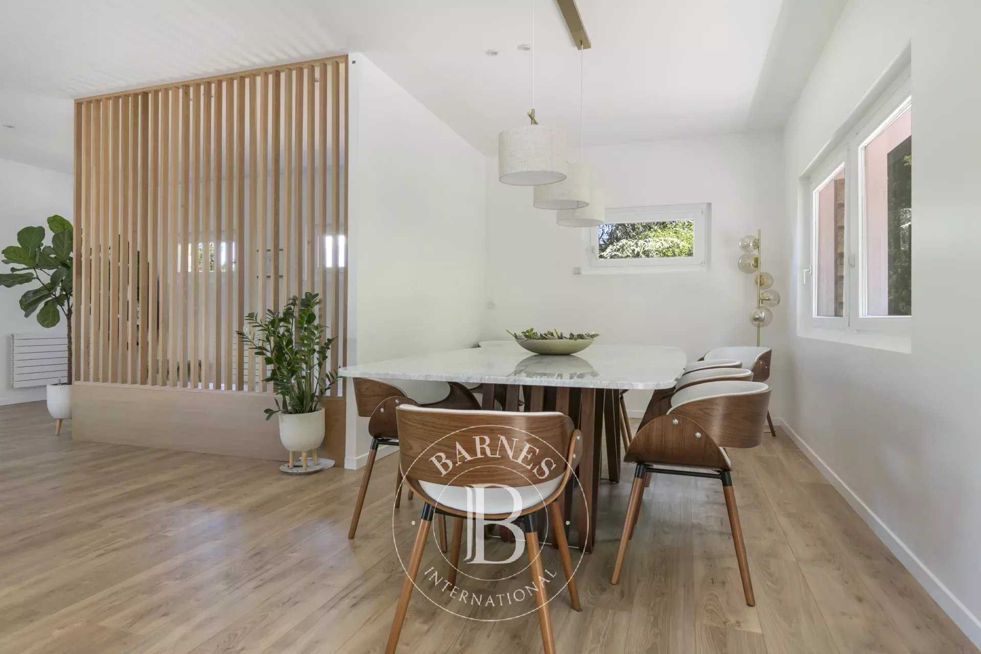 Le Pecq  - Maison 8 Pi&egrave;ces 5 Chambres