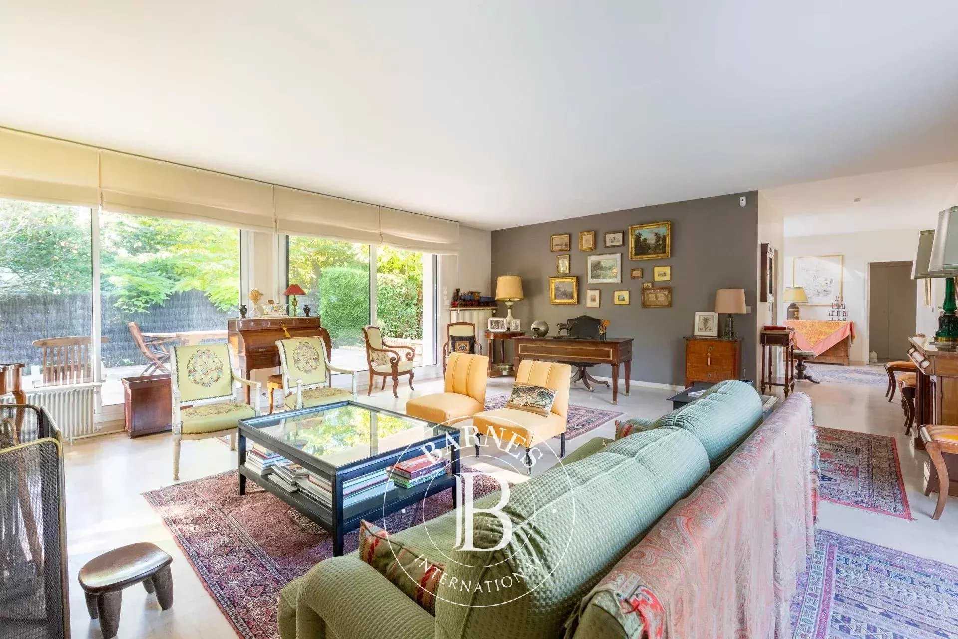 Le Pecq  - Maison 9 Pièces 5 Chambres
