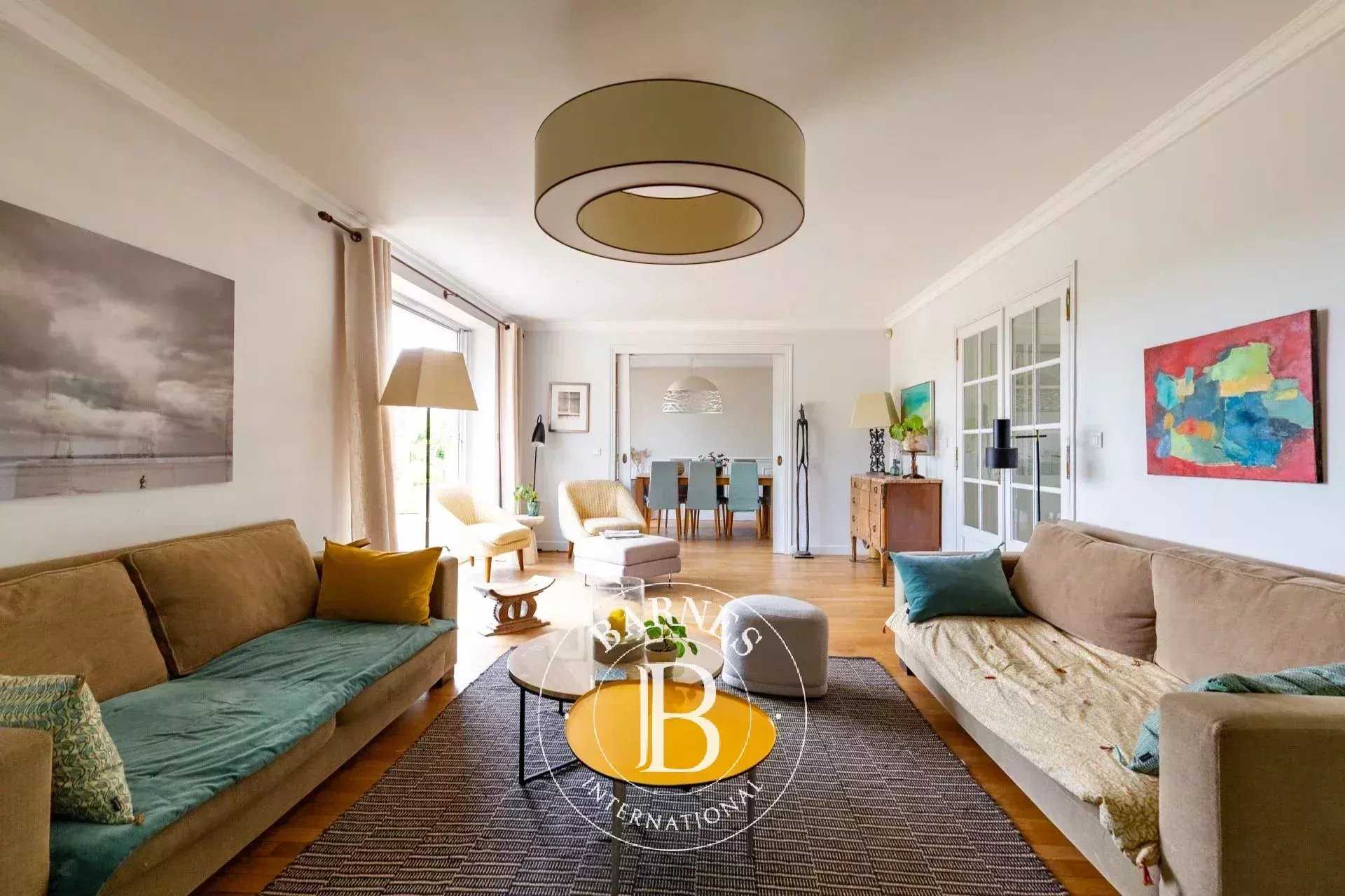 Saint-Germain-en-Laye  - House 7 Bedrooms