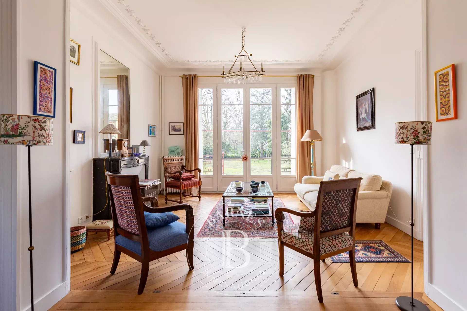 Le Vésinet  - Maison 10 Pièces 6 Chambres