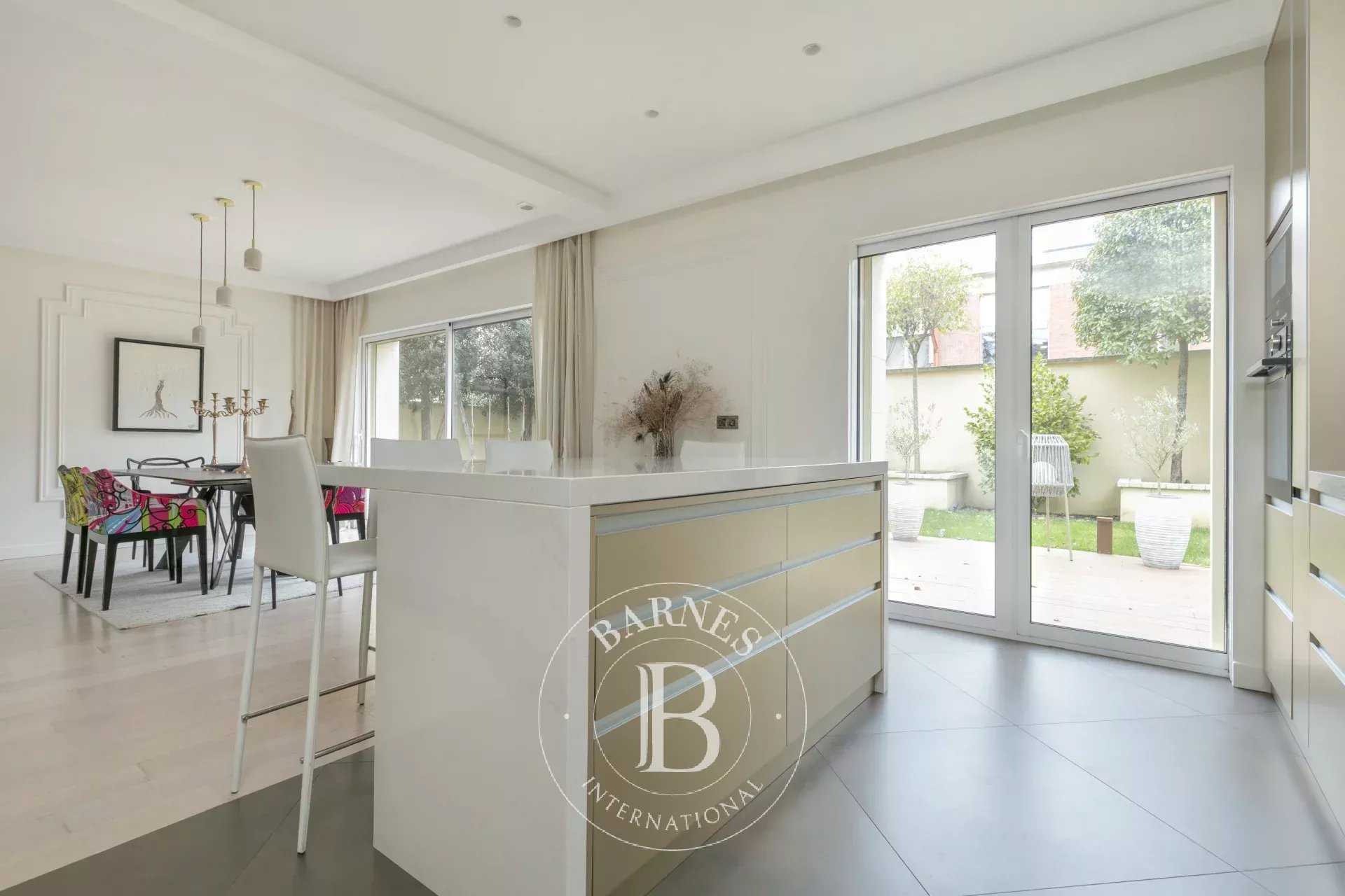 Le Vésinet  - House 5 Bedrooms