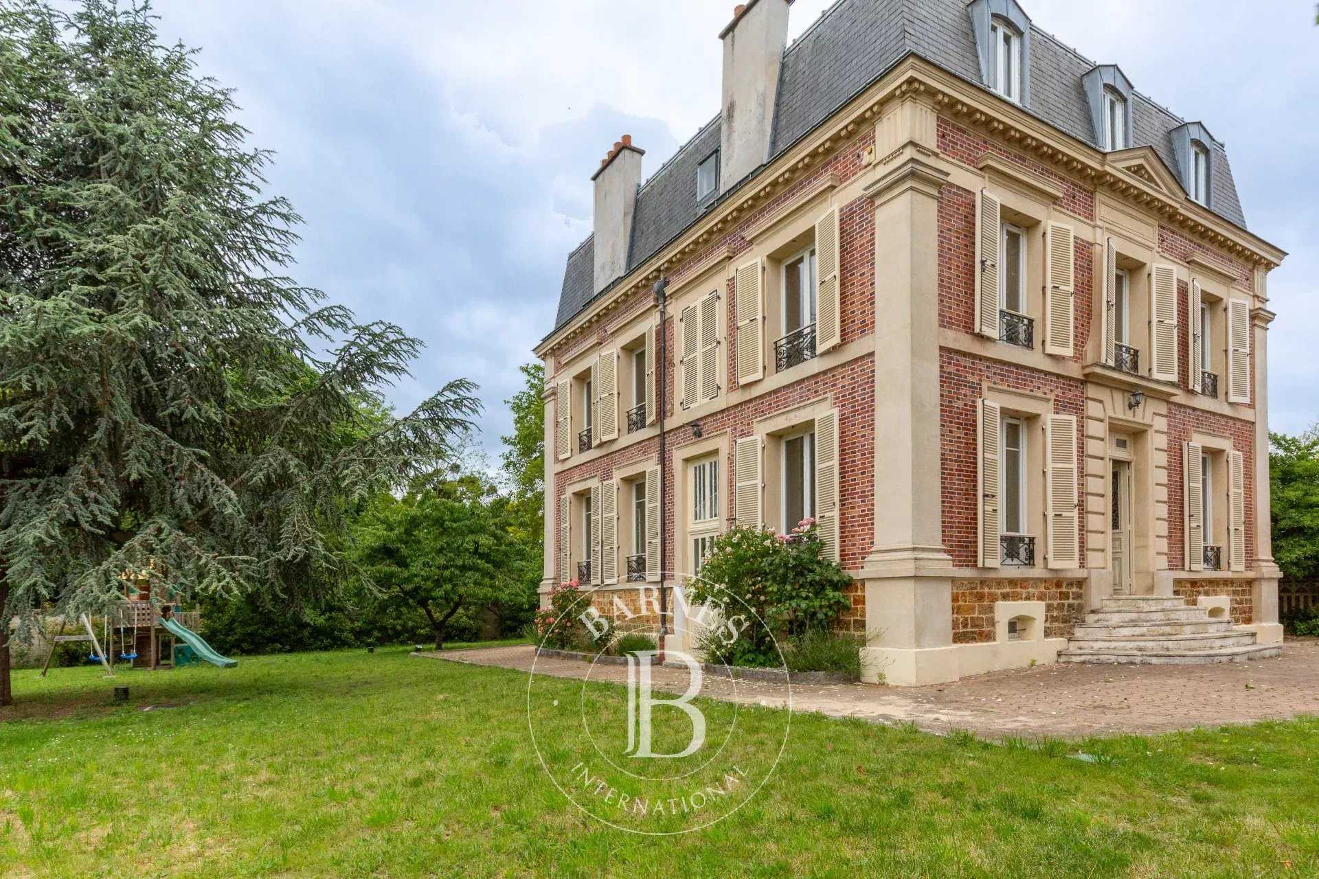 Chatou  - Maison 10 Pi&egrave;ces 5 Chambres